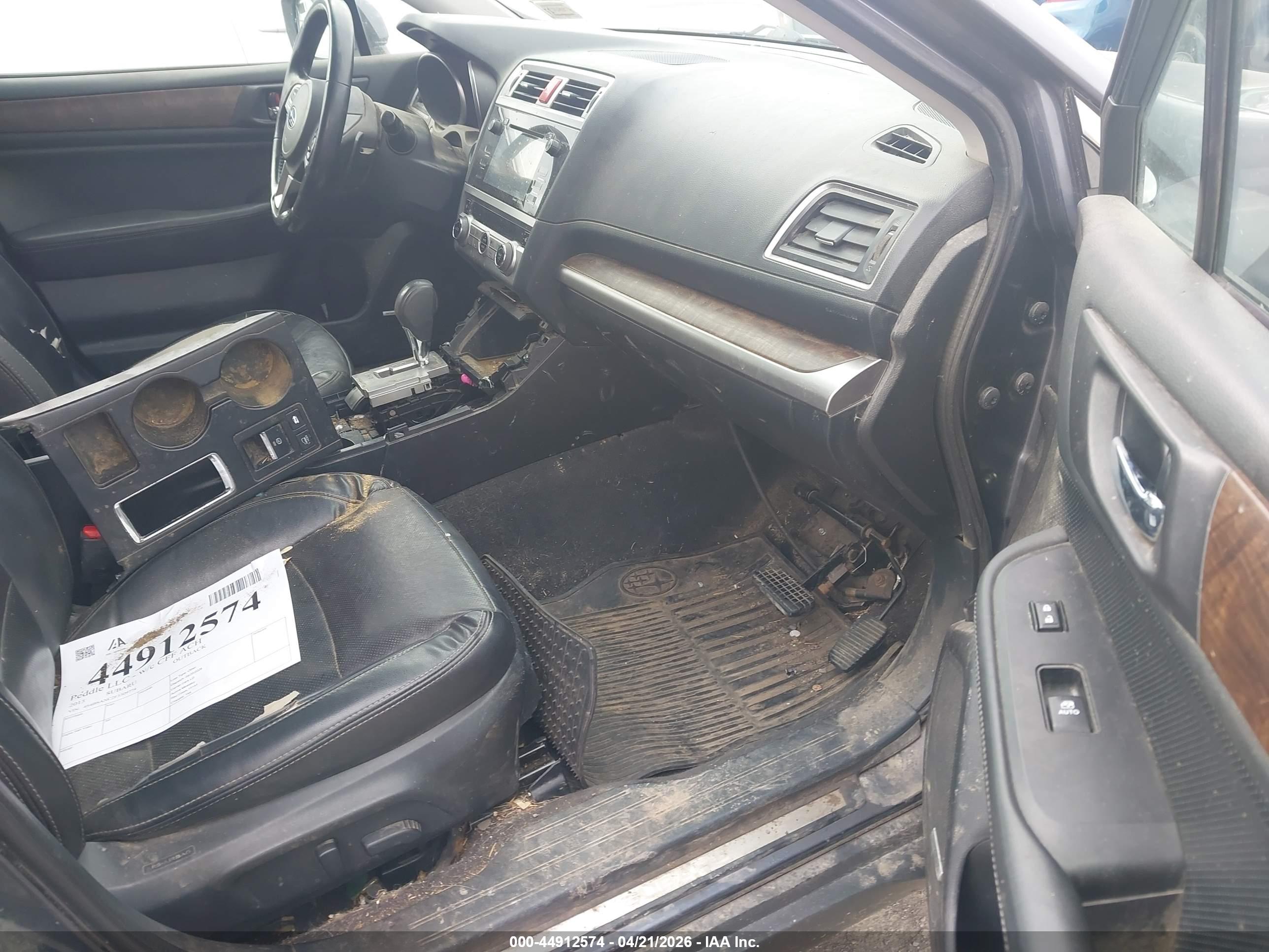 SUBARU OUTBACK image 5