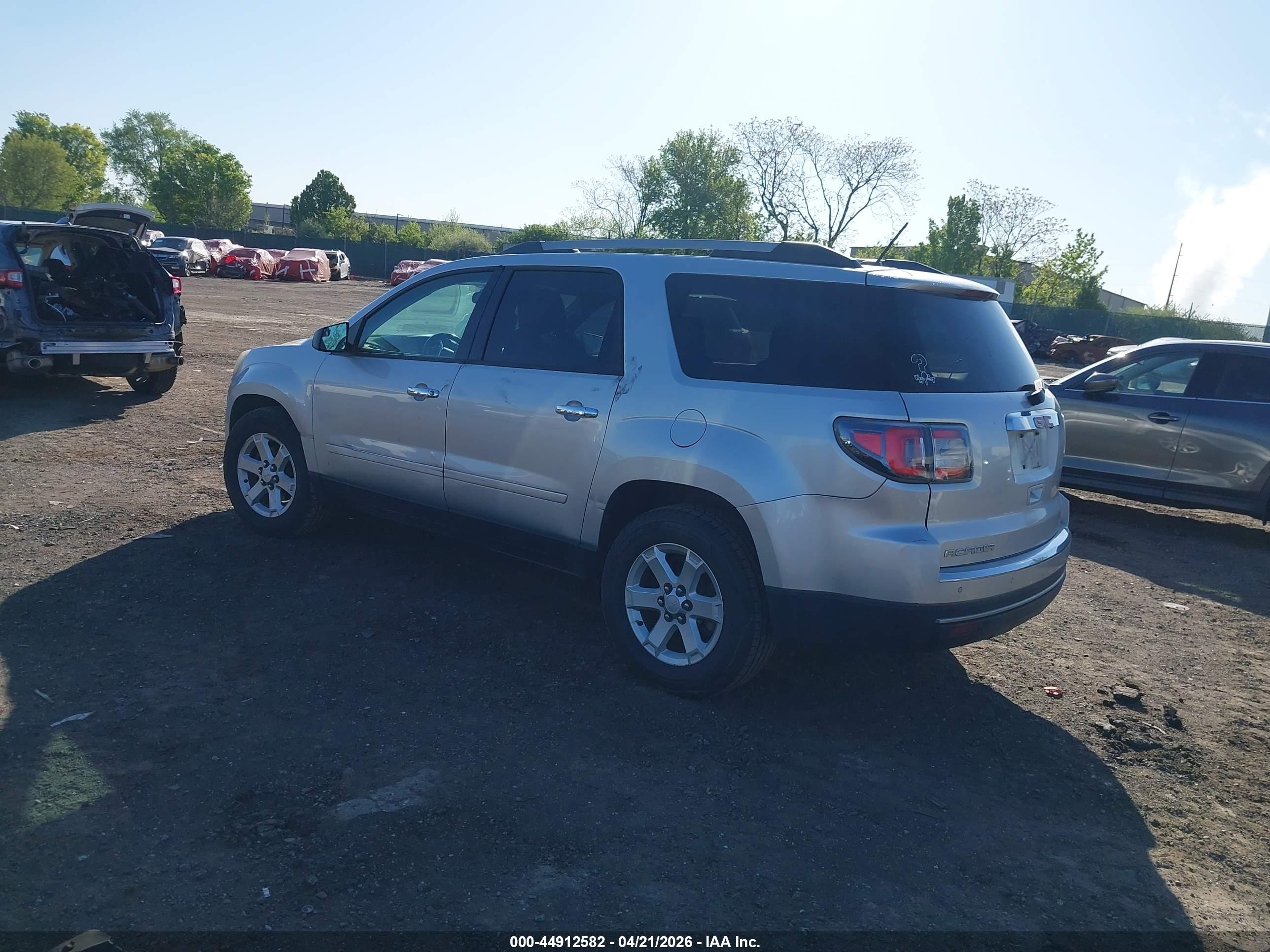 GMC ACADIA image 3