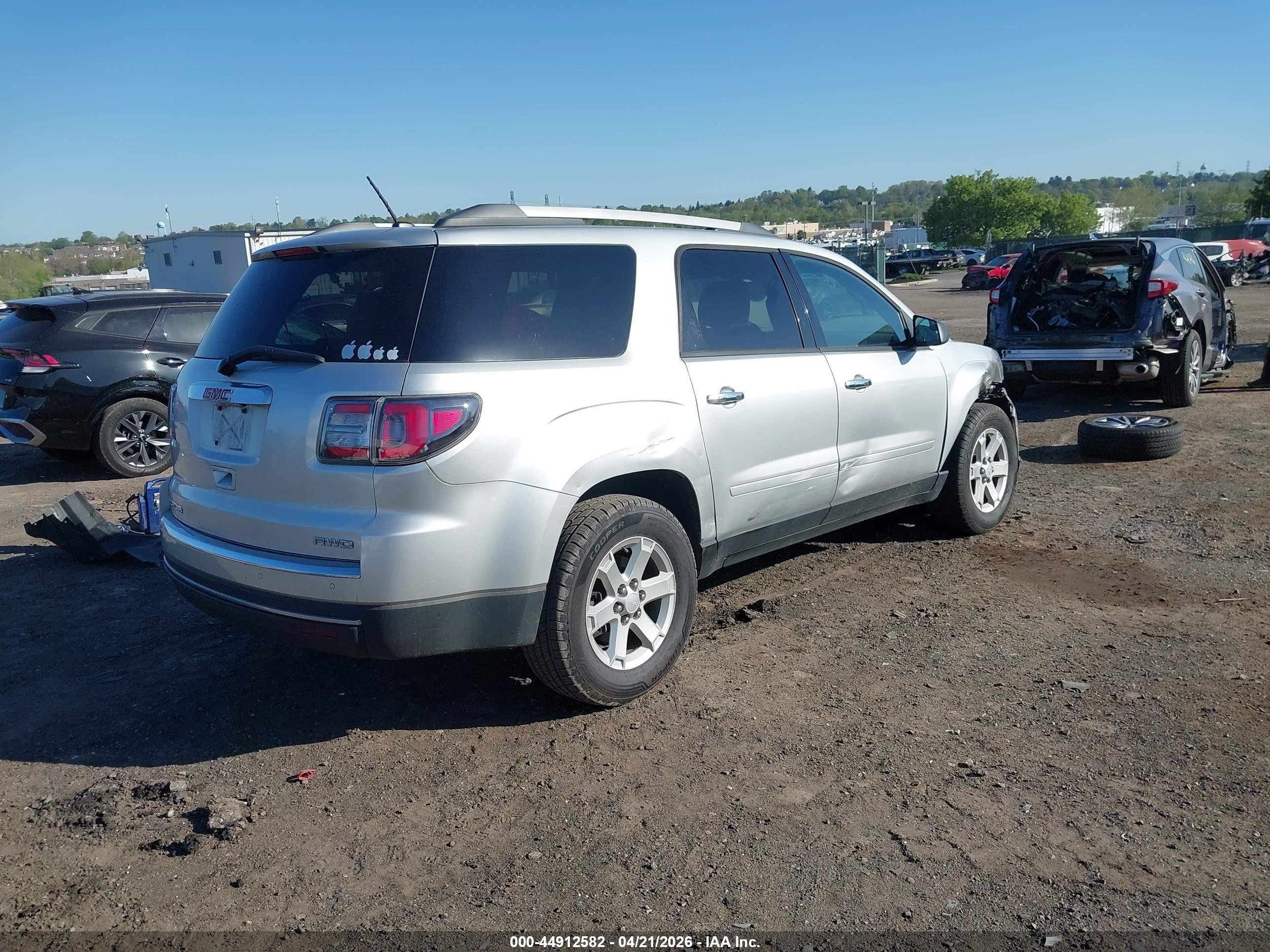 GMC ACADIA image 4