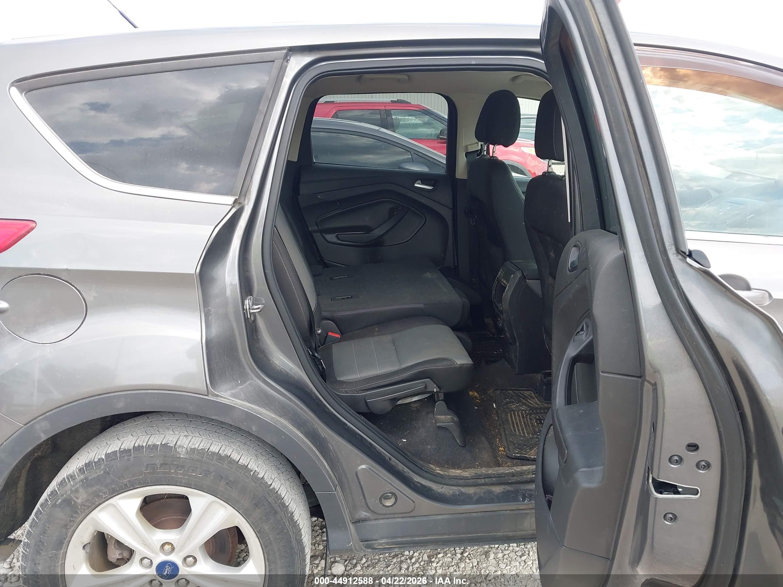 FORD ESCAPE image 8
