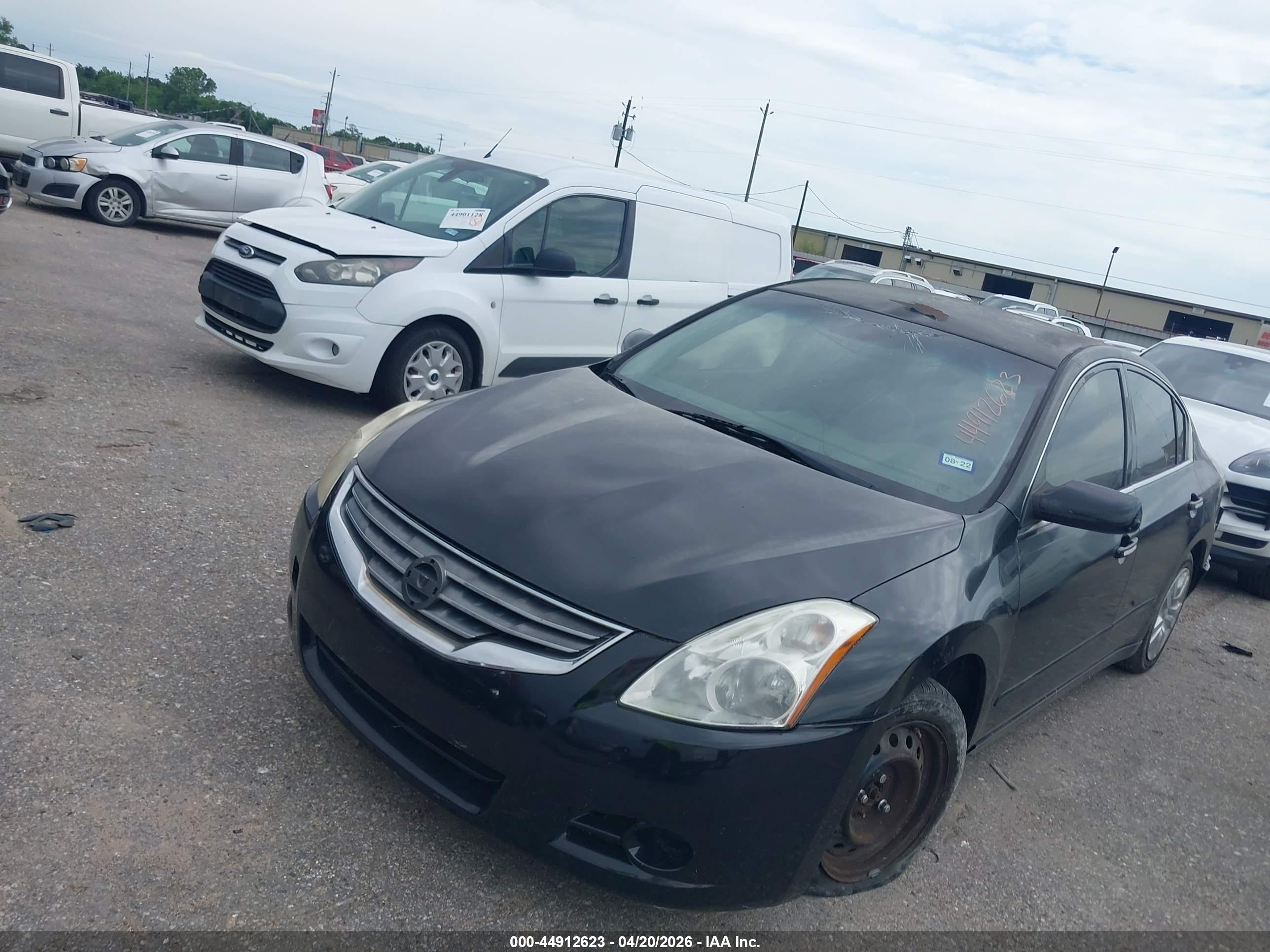 NISSAN ALTIMA image 2