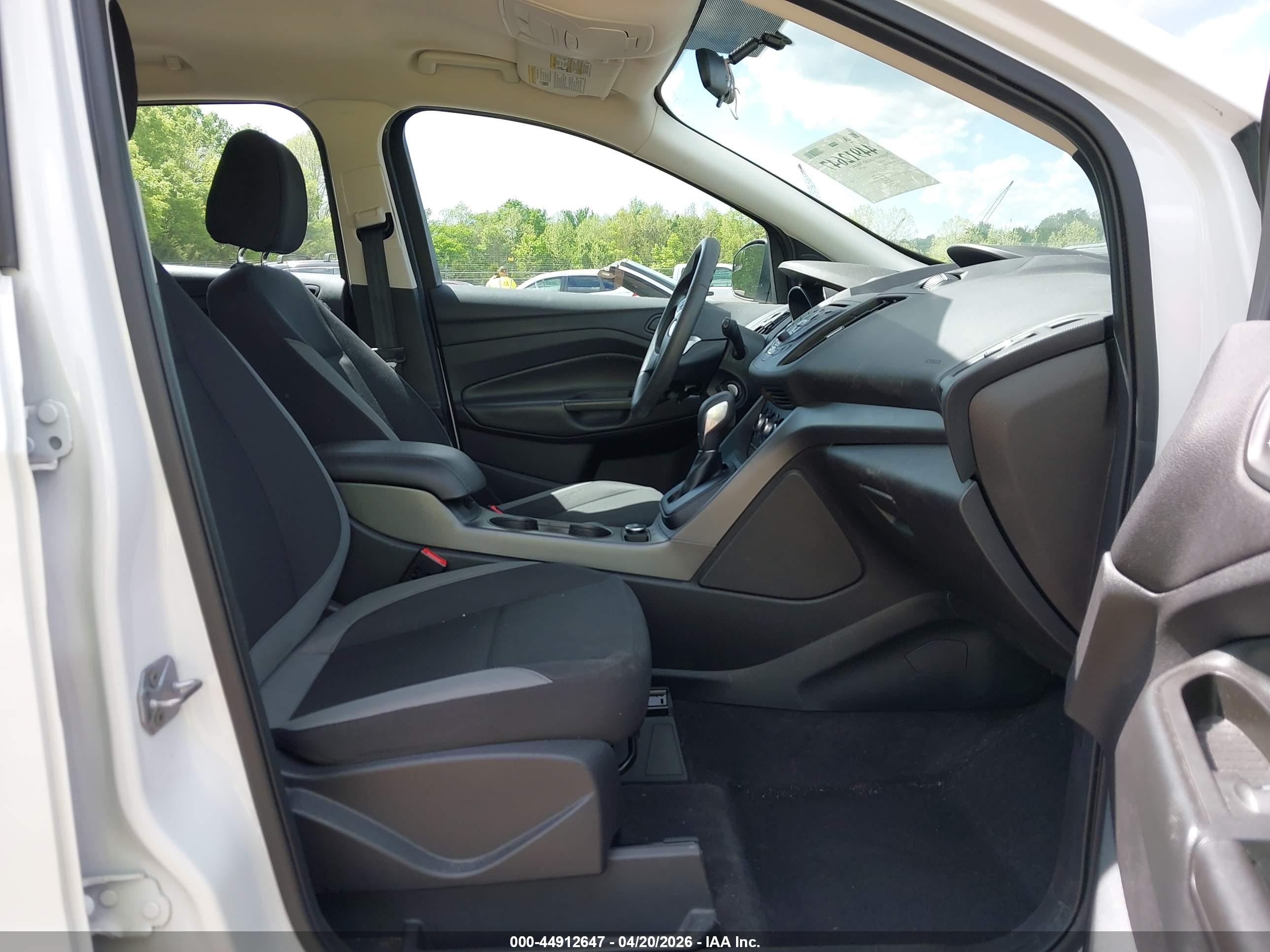 FORD ESCAPE image 5