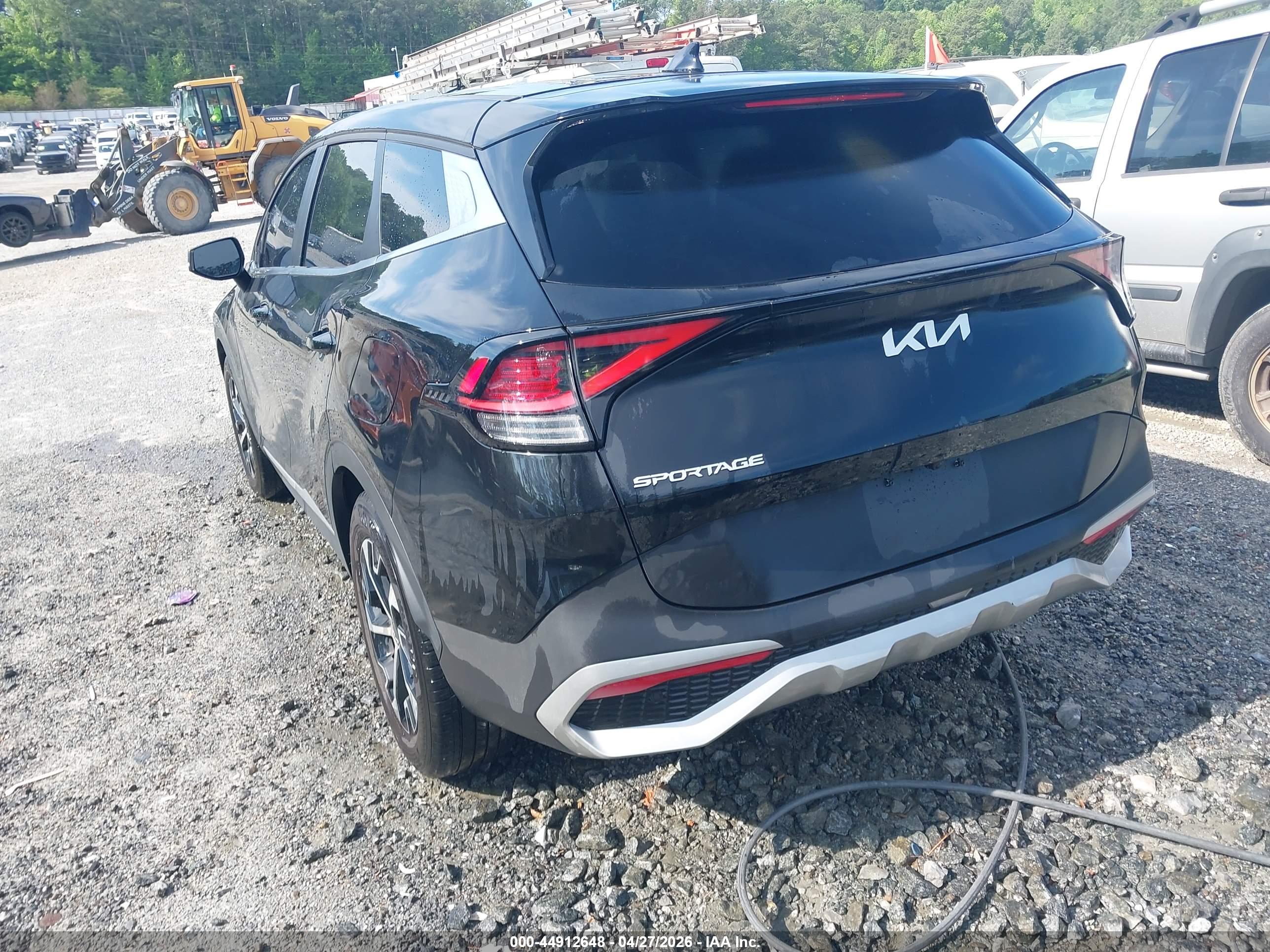 KIA SPORTAGE image 3