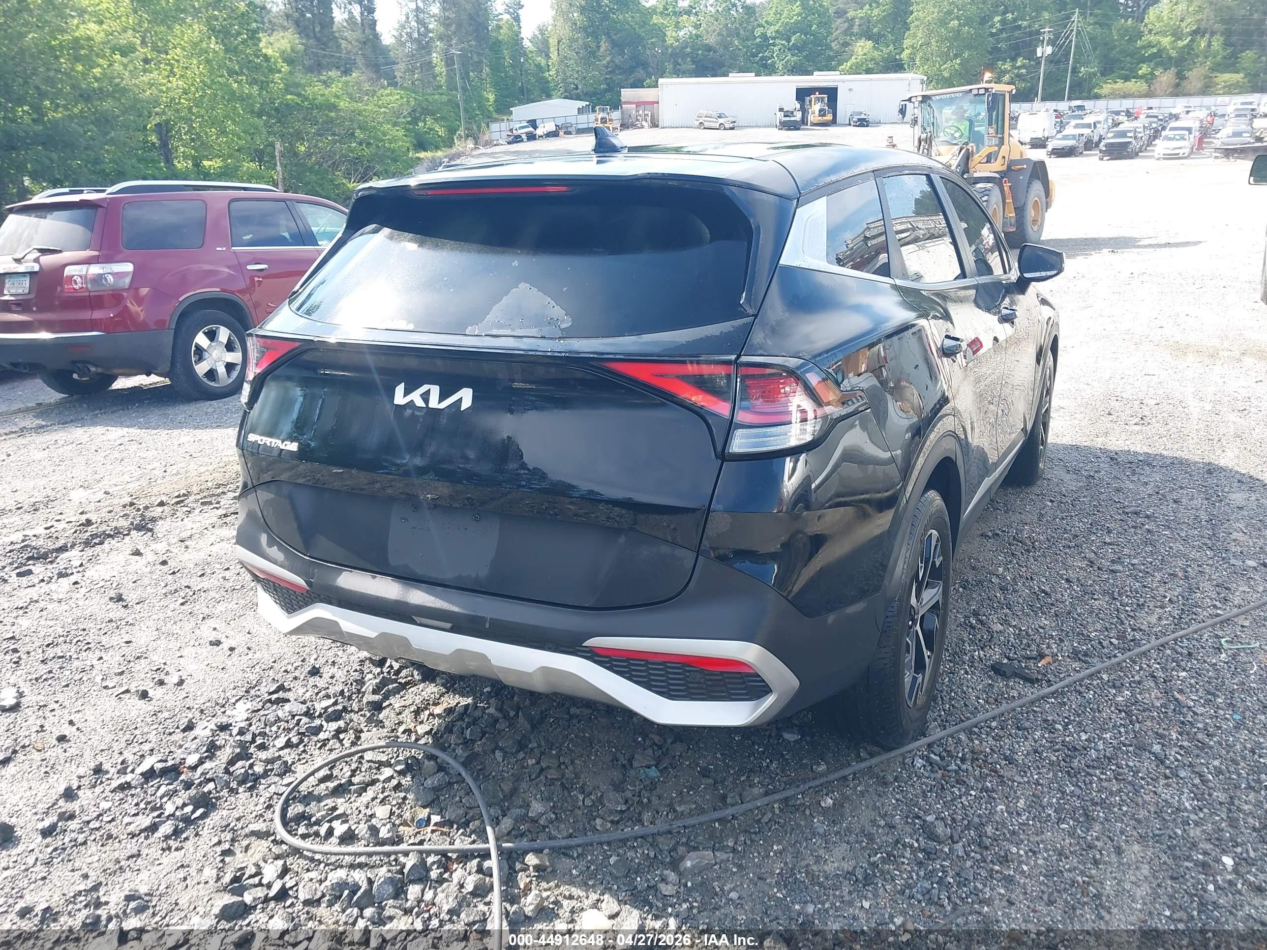 KIA SPORTAGE image 4