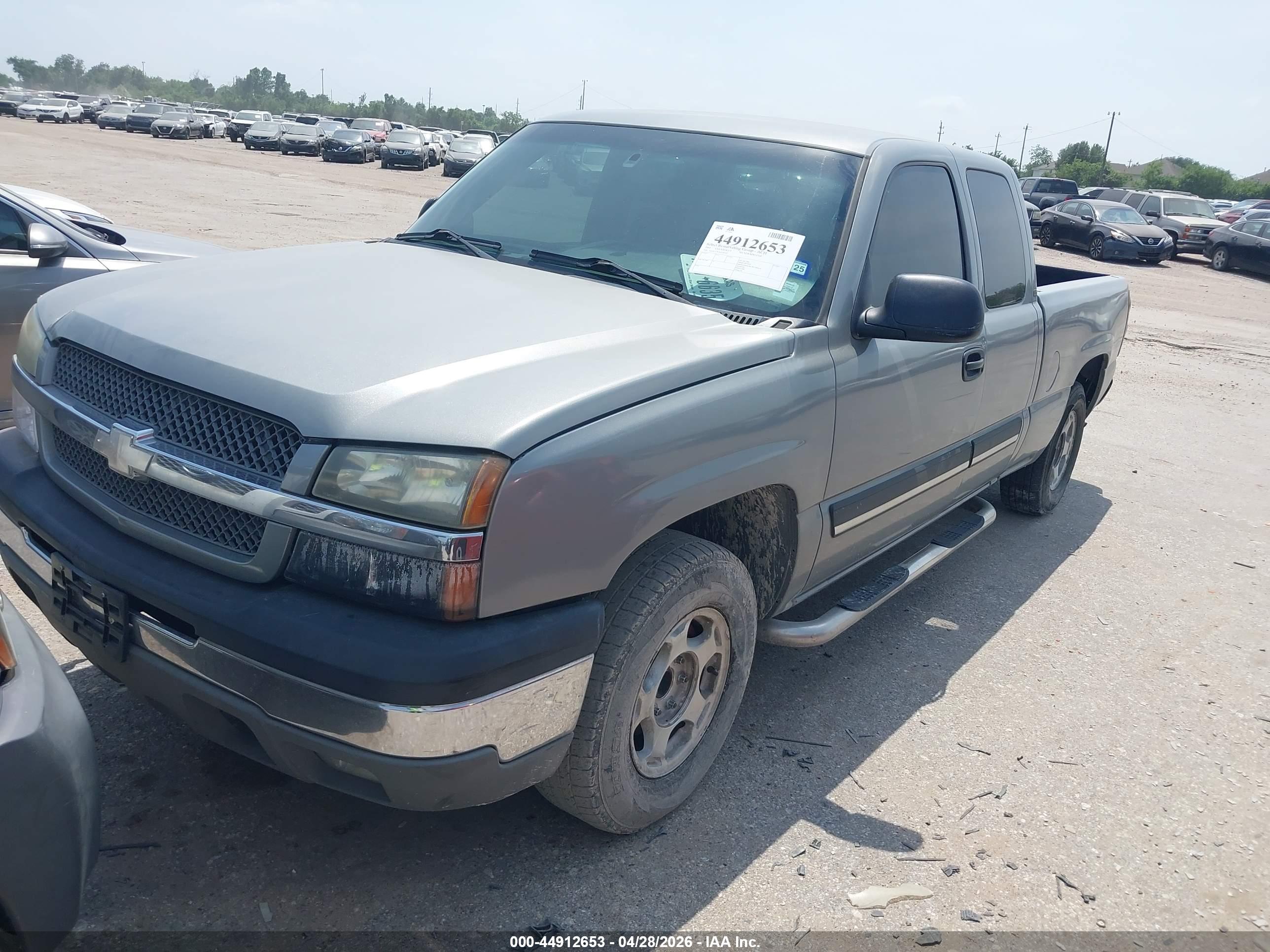 CHEVROLET SILVERADO image 2