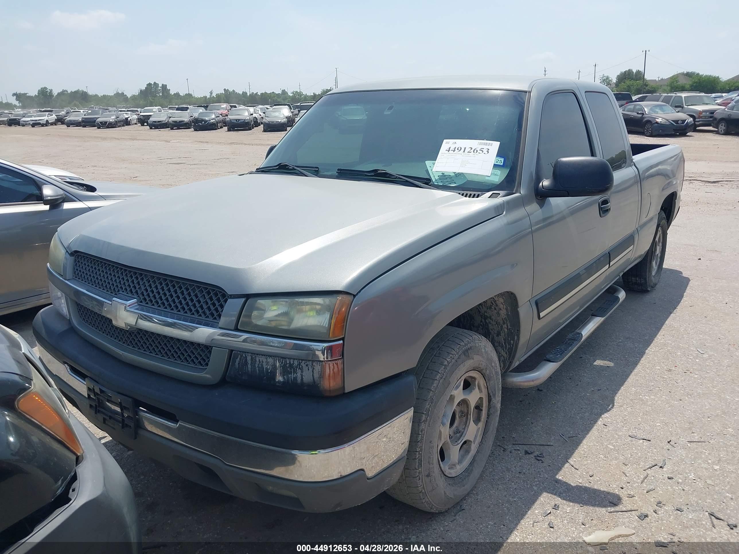 CHEVROLET SILVERADO image 6