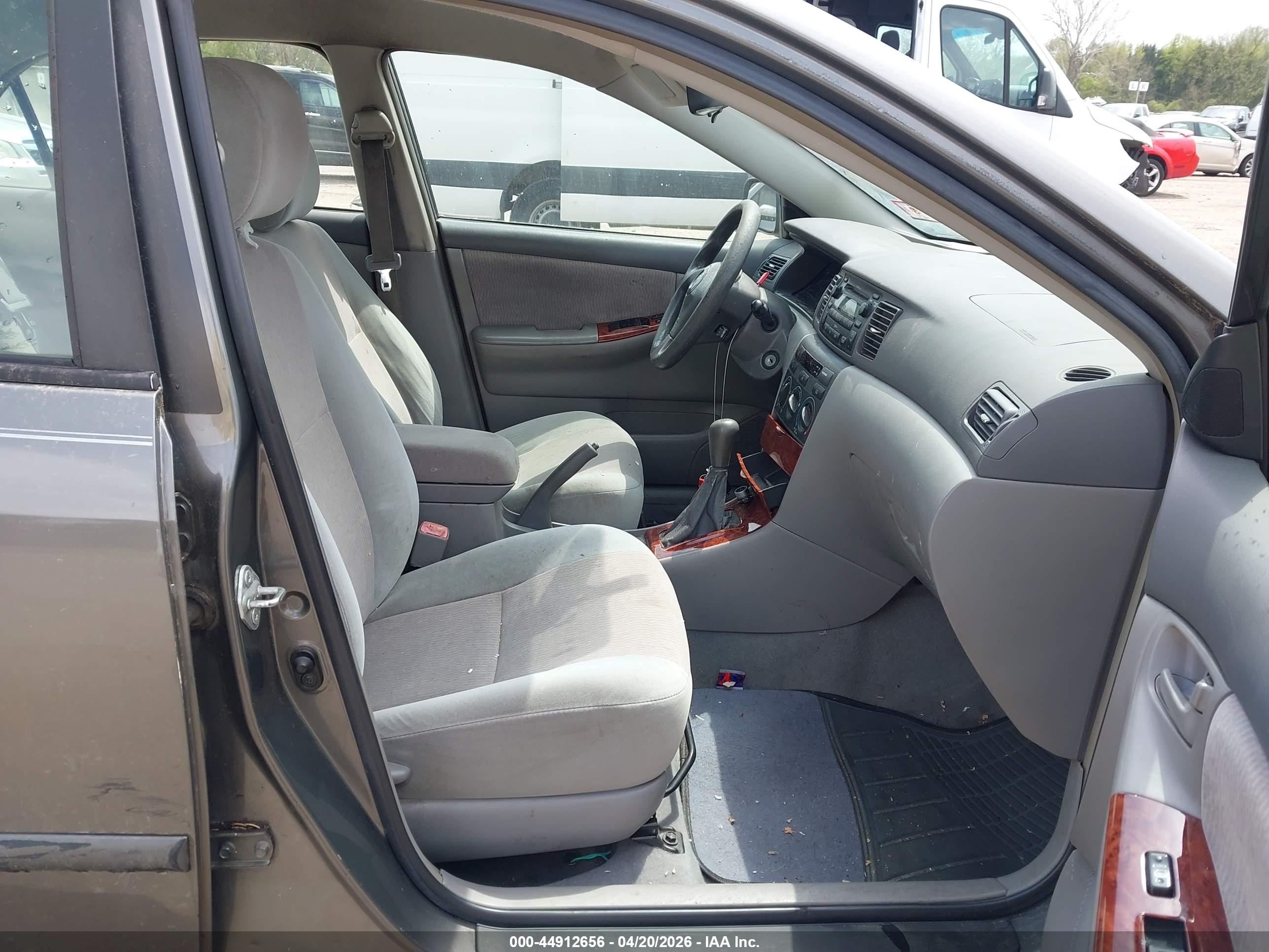 TOYOTA COROLLA image 5