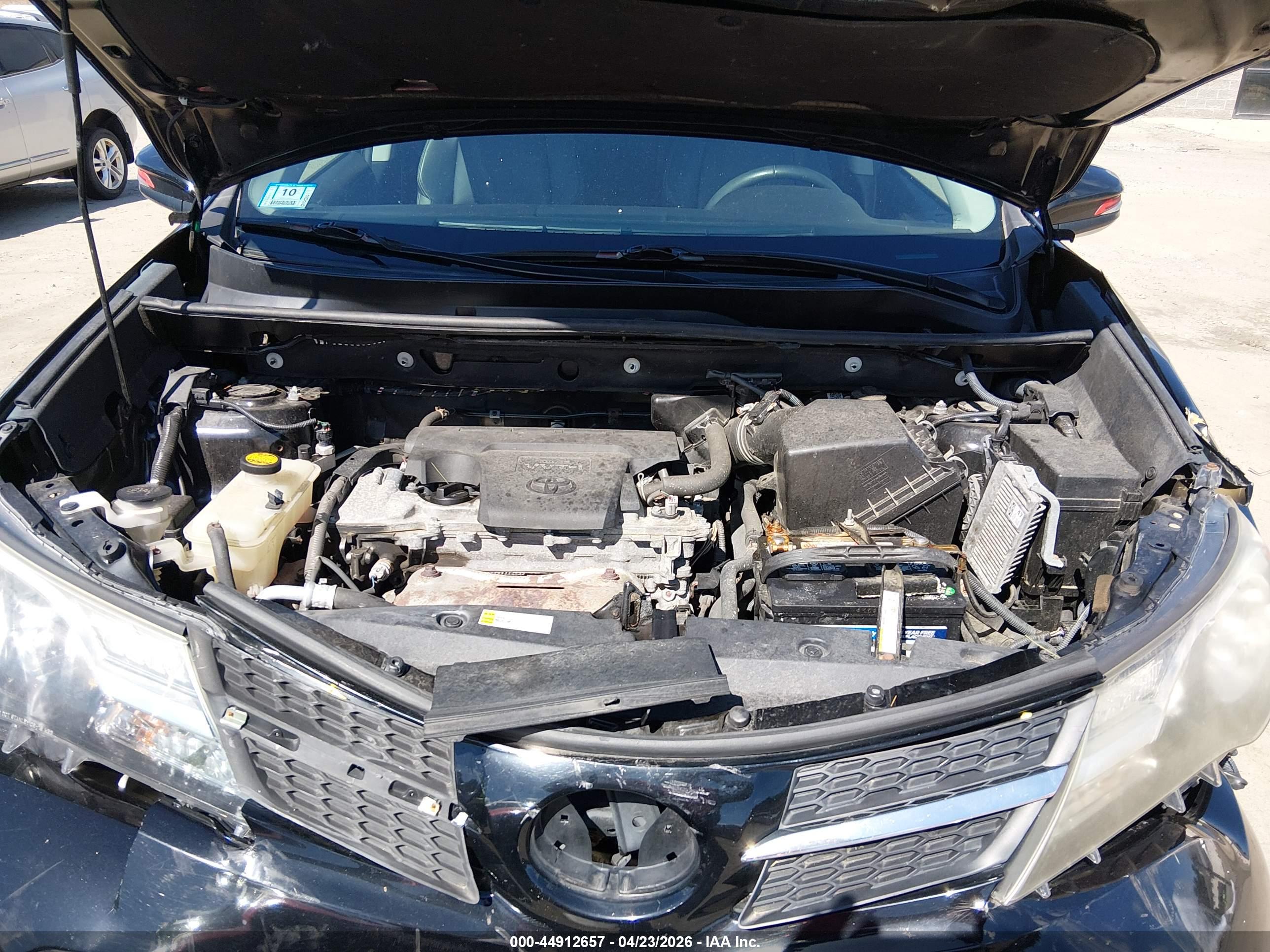 TOYOTA RAV4 image 10