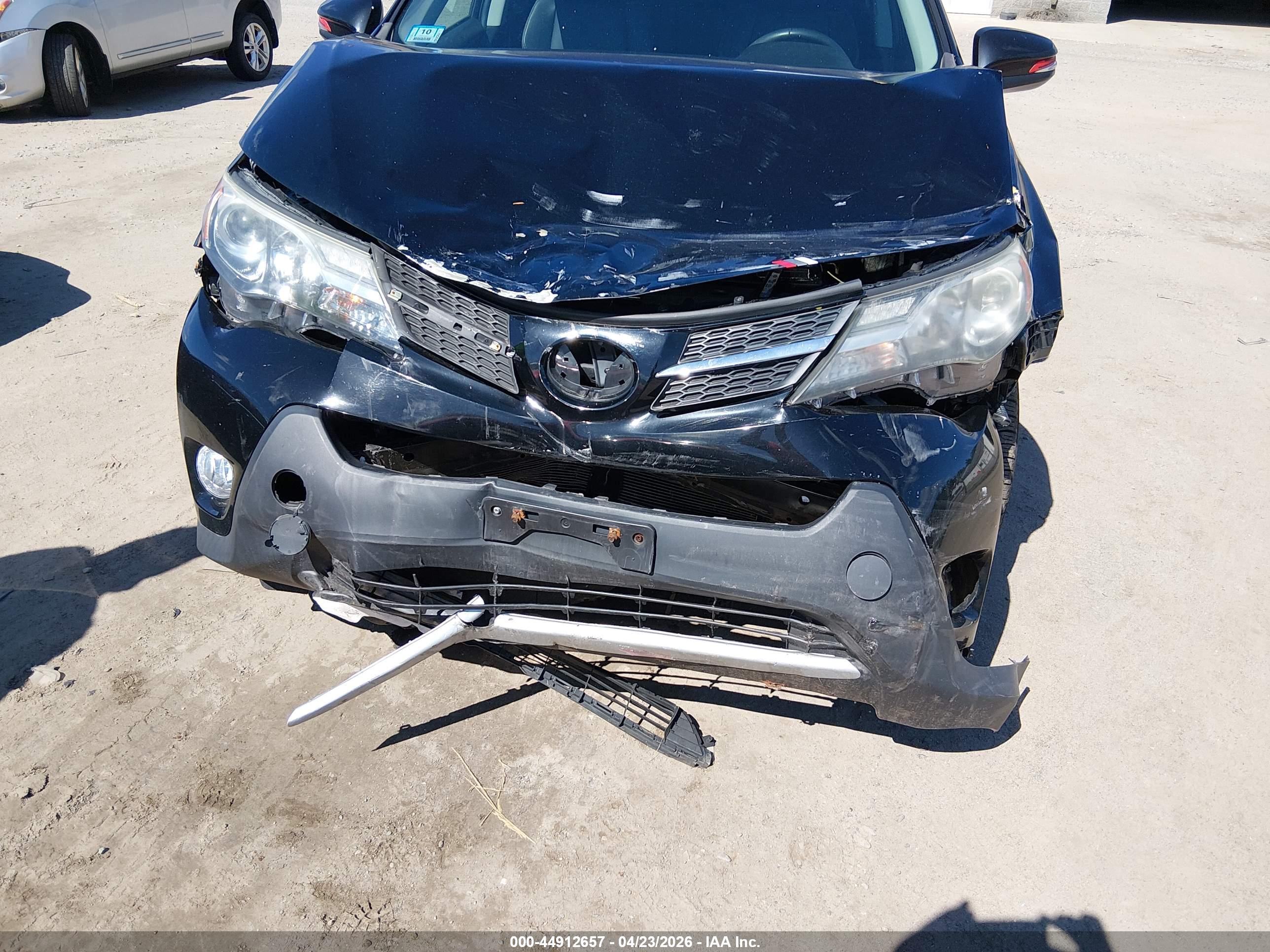 TOYOTA RAV4 image 6