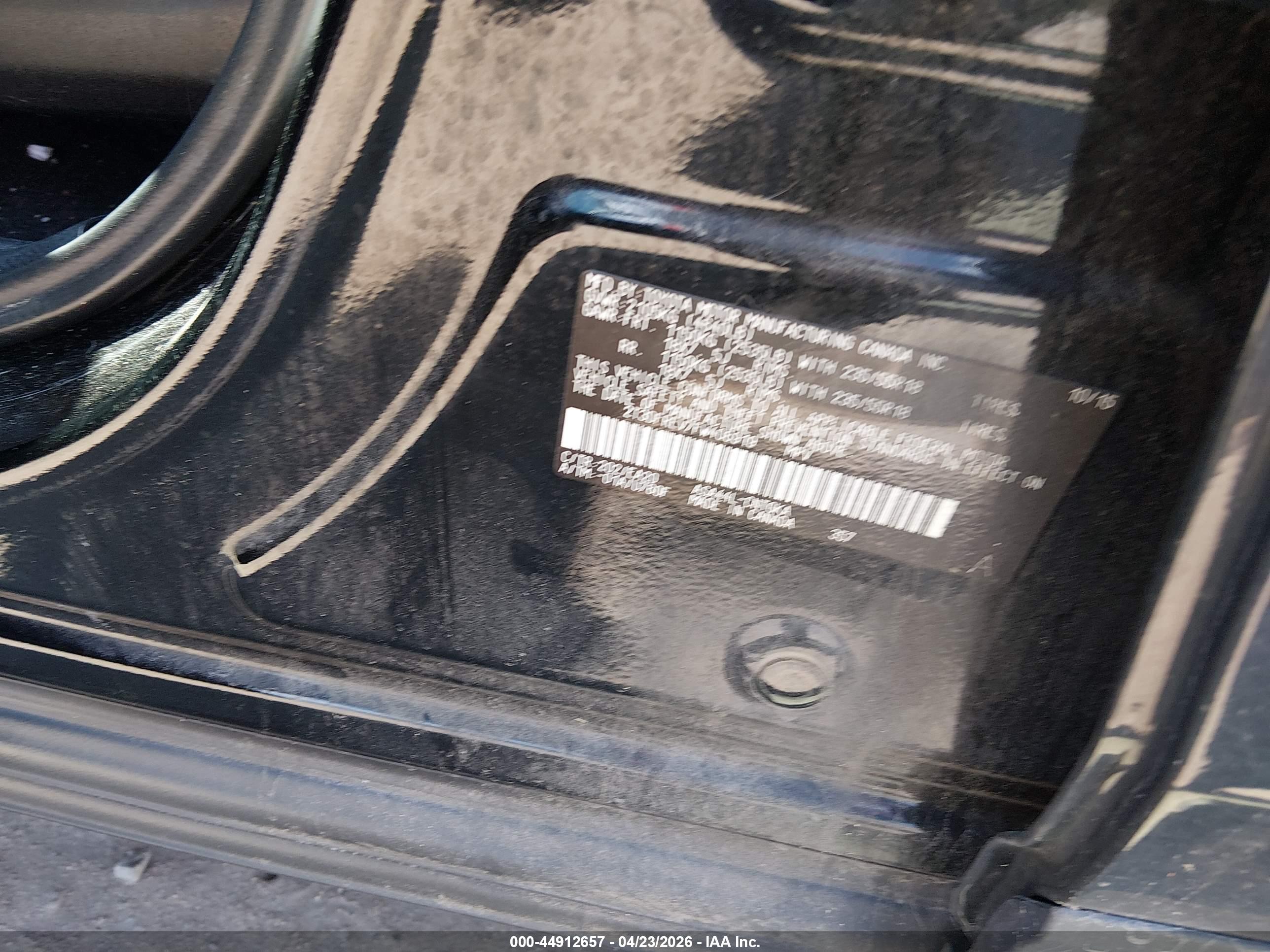 TOYOTA RAV4 image 9