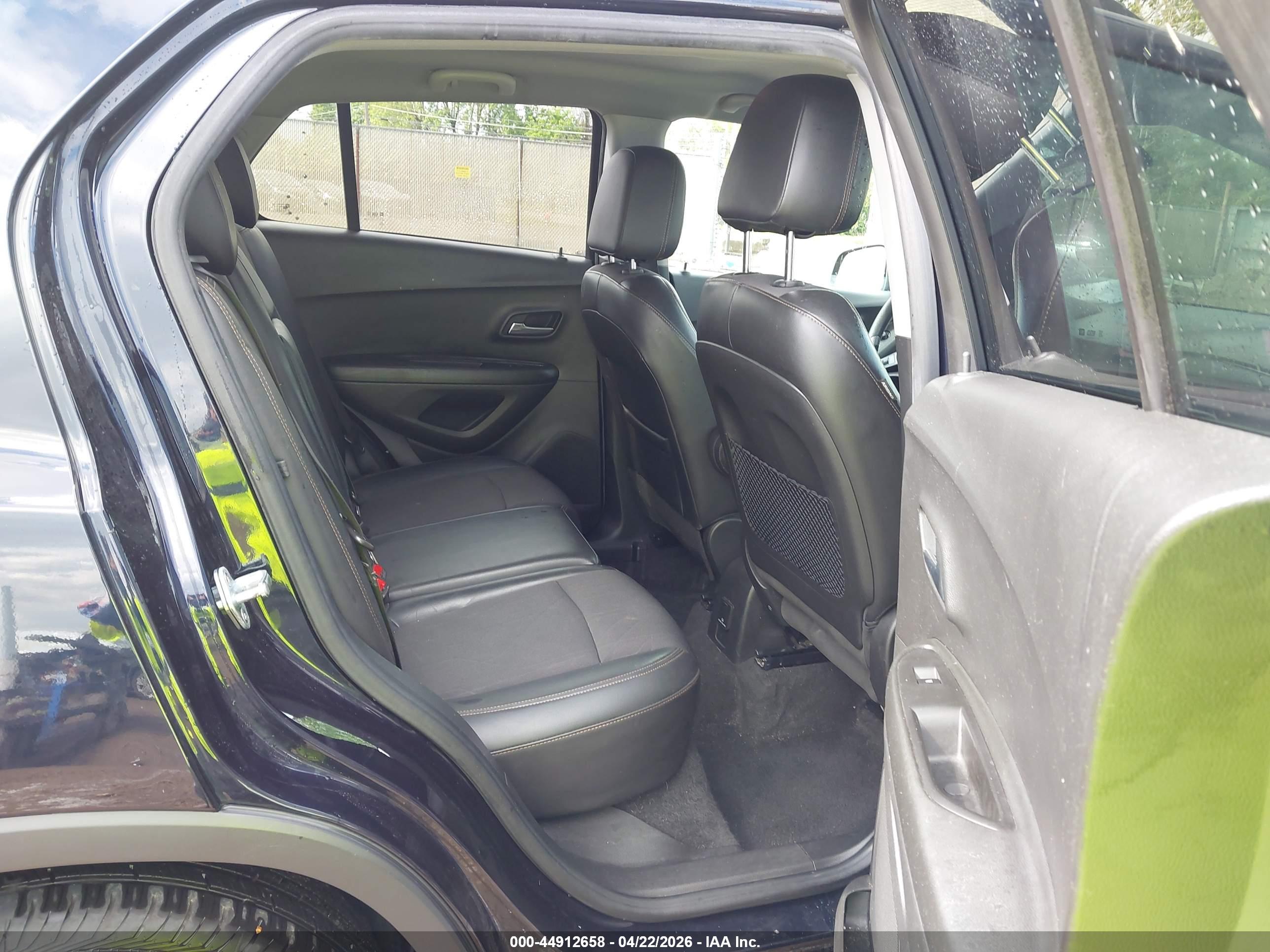 CHEVROLET TRAX image 8