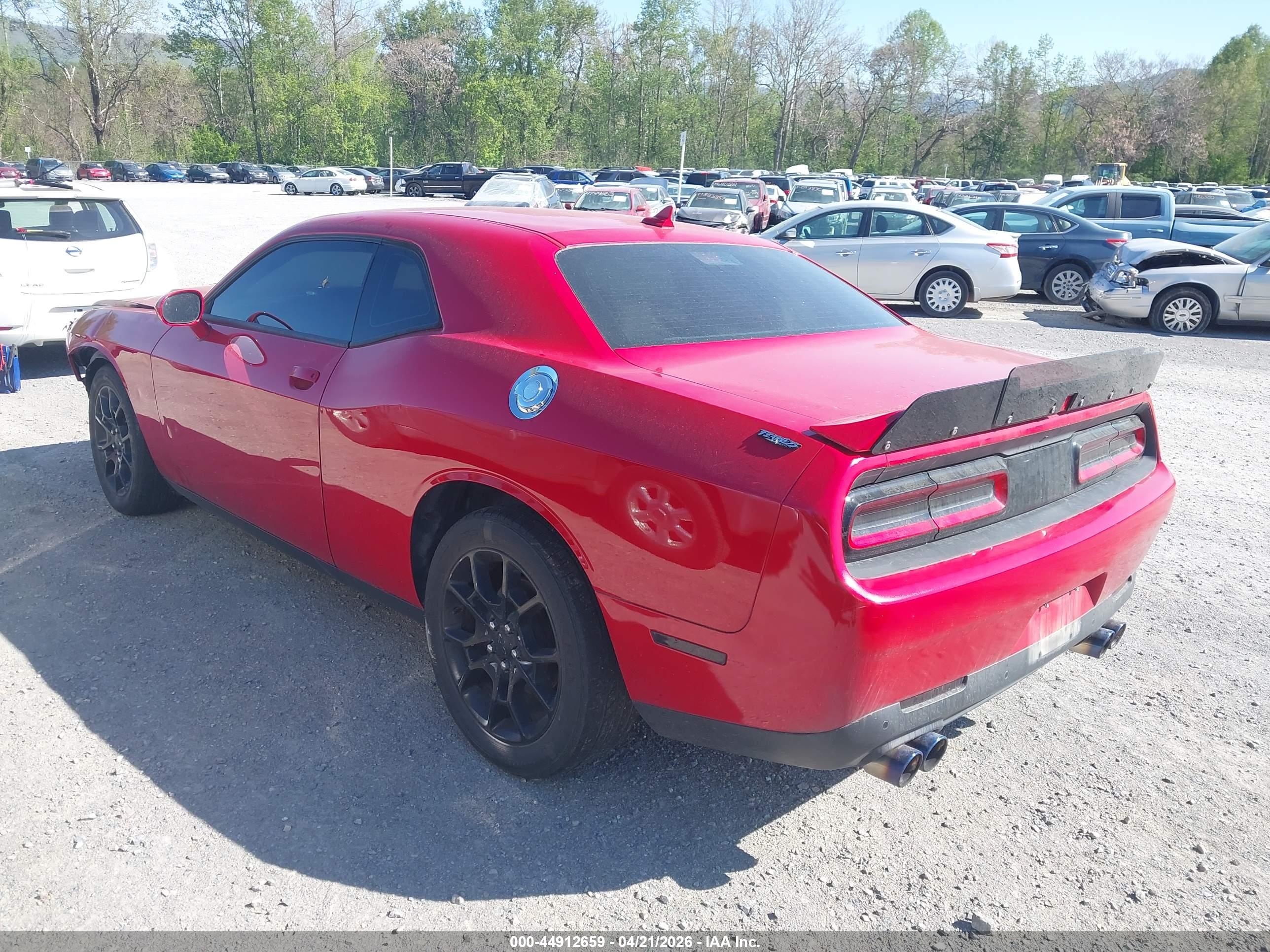 DODGE CHALLENGER image 3