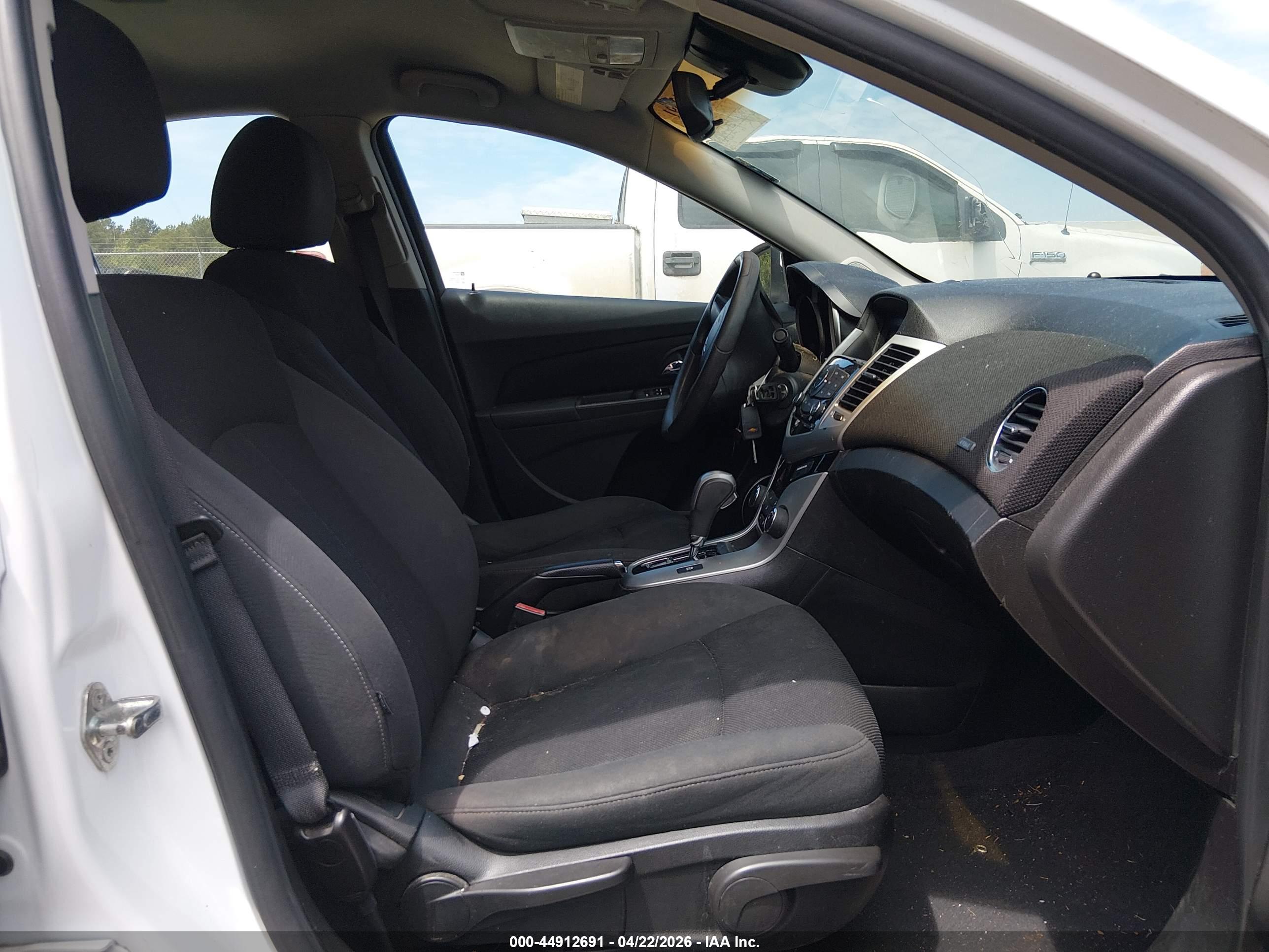 CHEVROLET CRUZE image 5