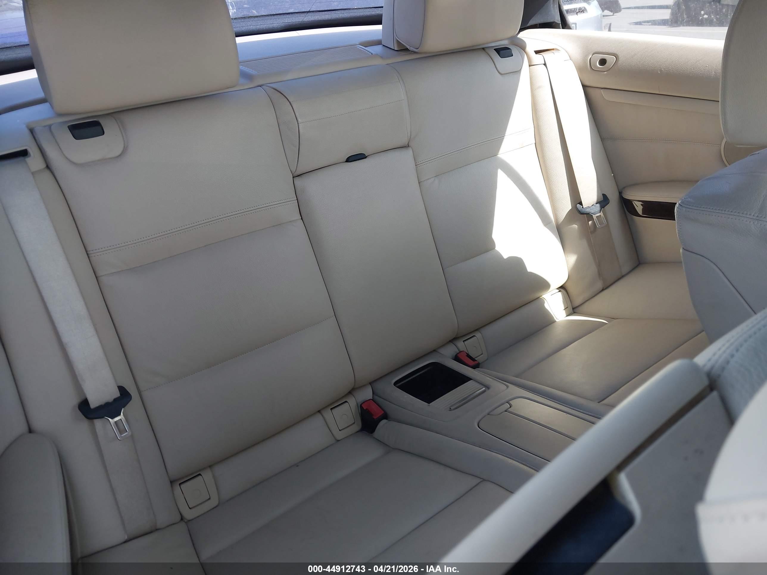 BMW 335I image 8
