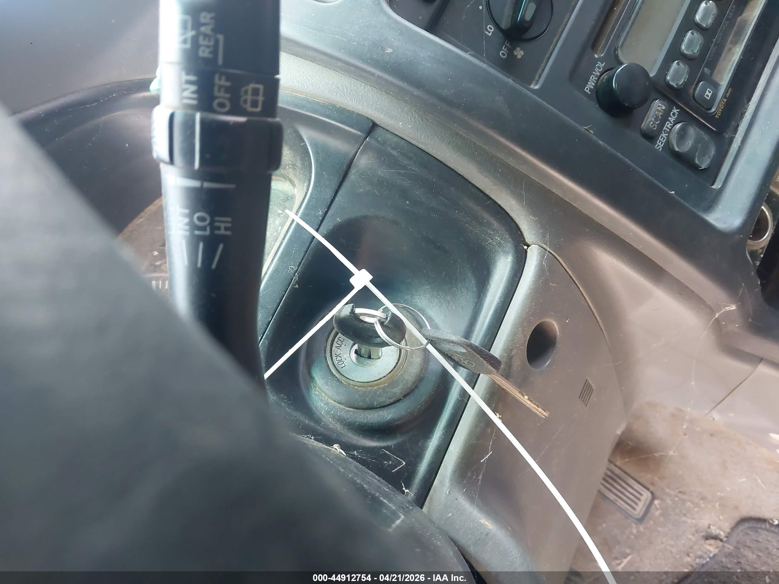 TOYOTA 4RUNNER image 11