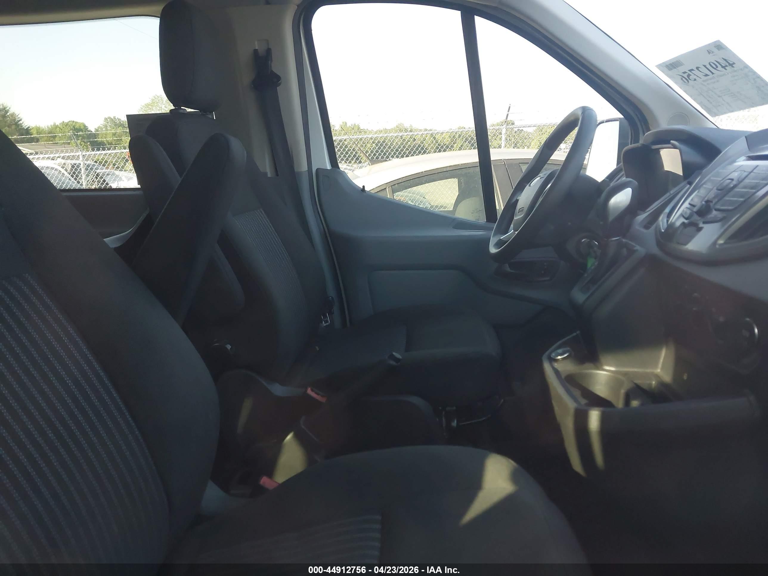 FORD TRANSIT-350 image 5