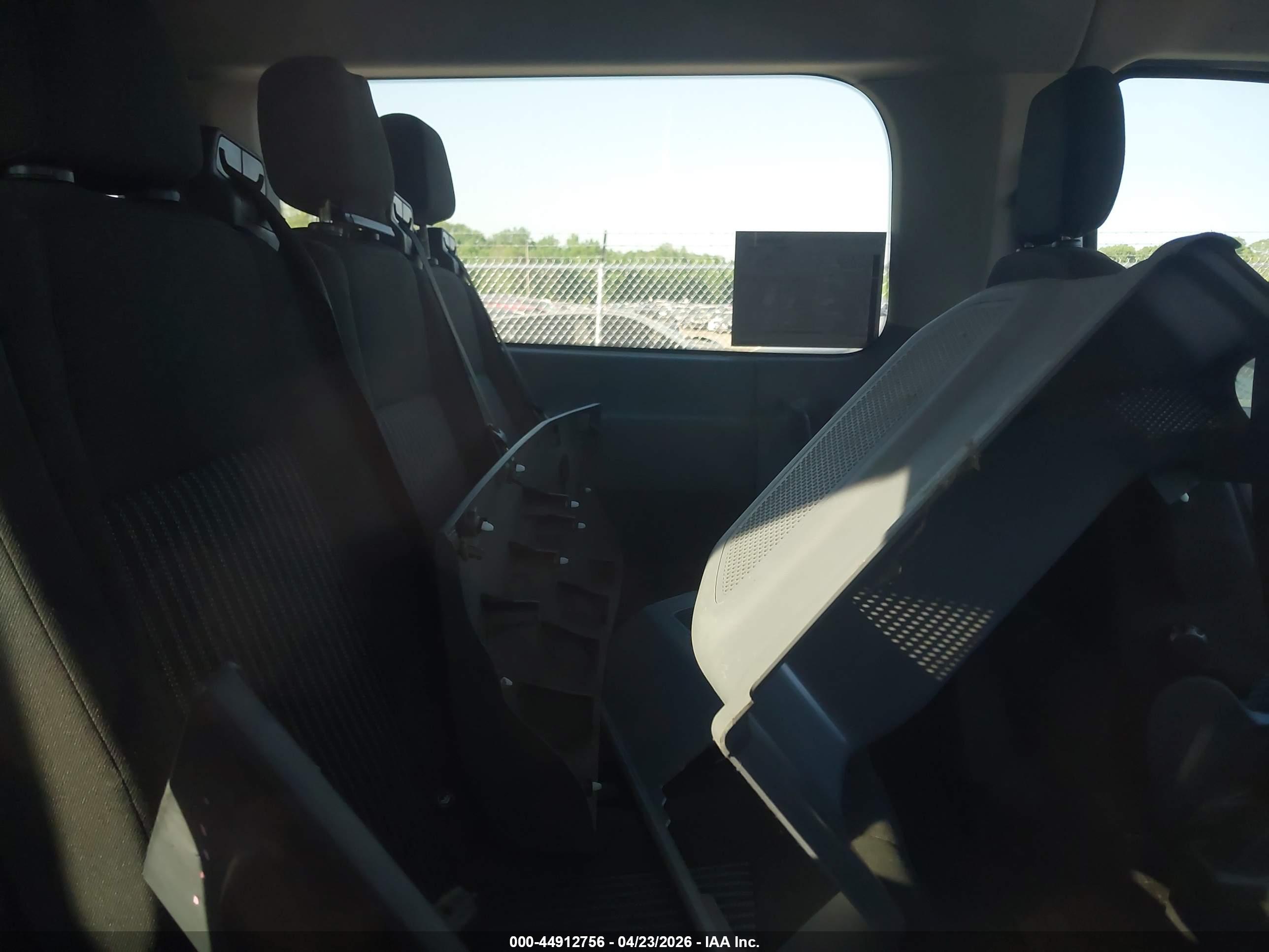 FORD TRANSIT-350 image 8