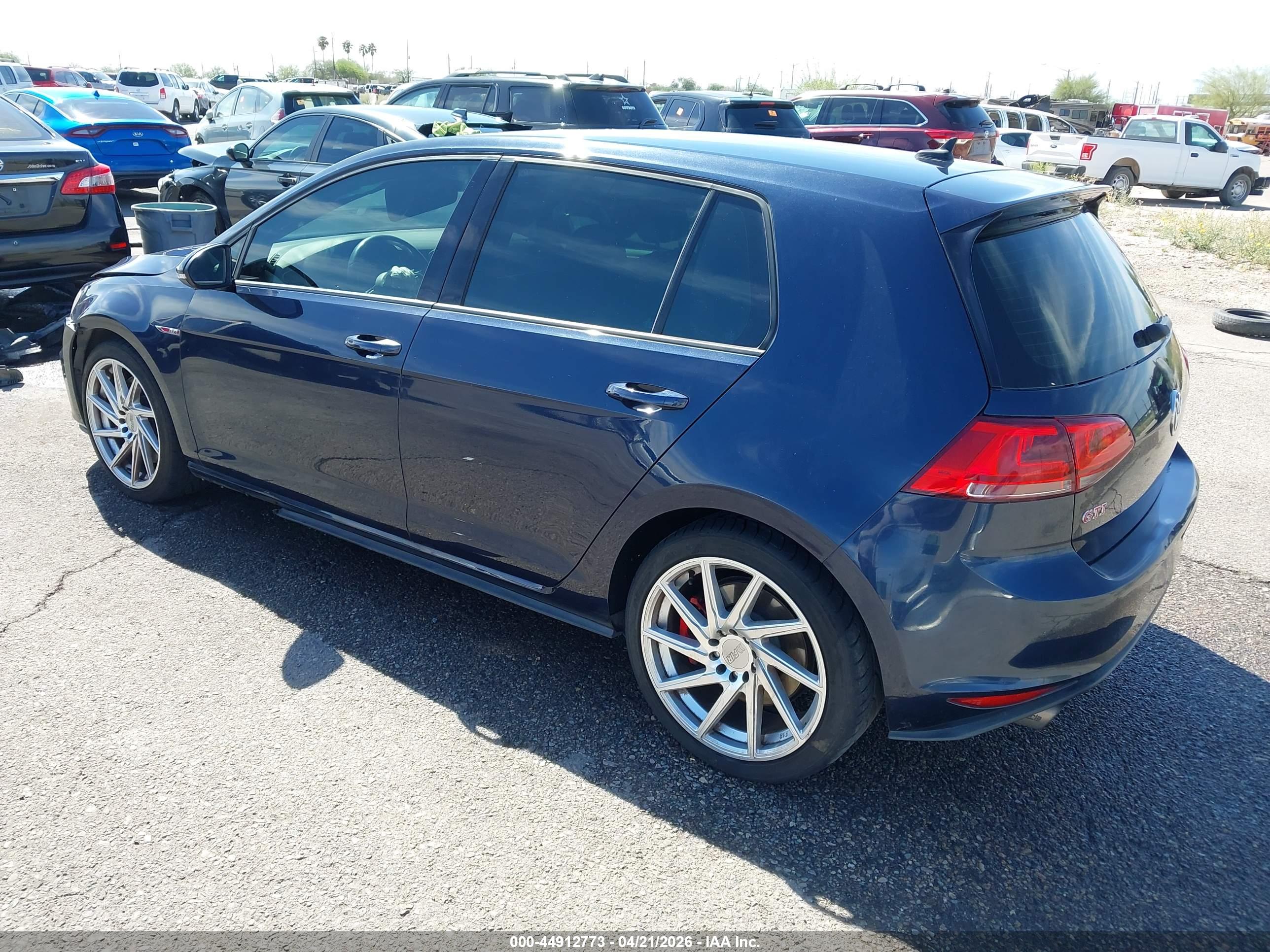 VOLKSWAGEN GOLF image 3