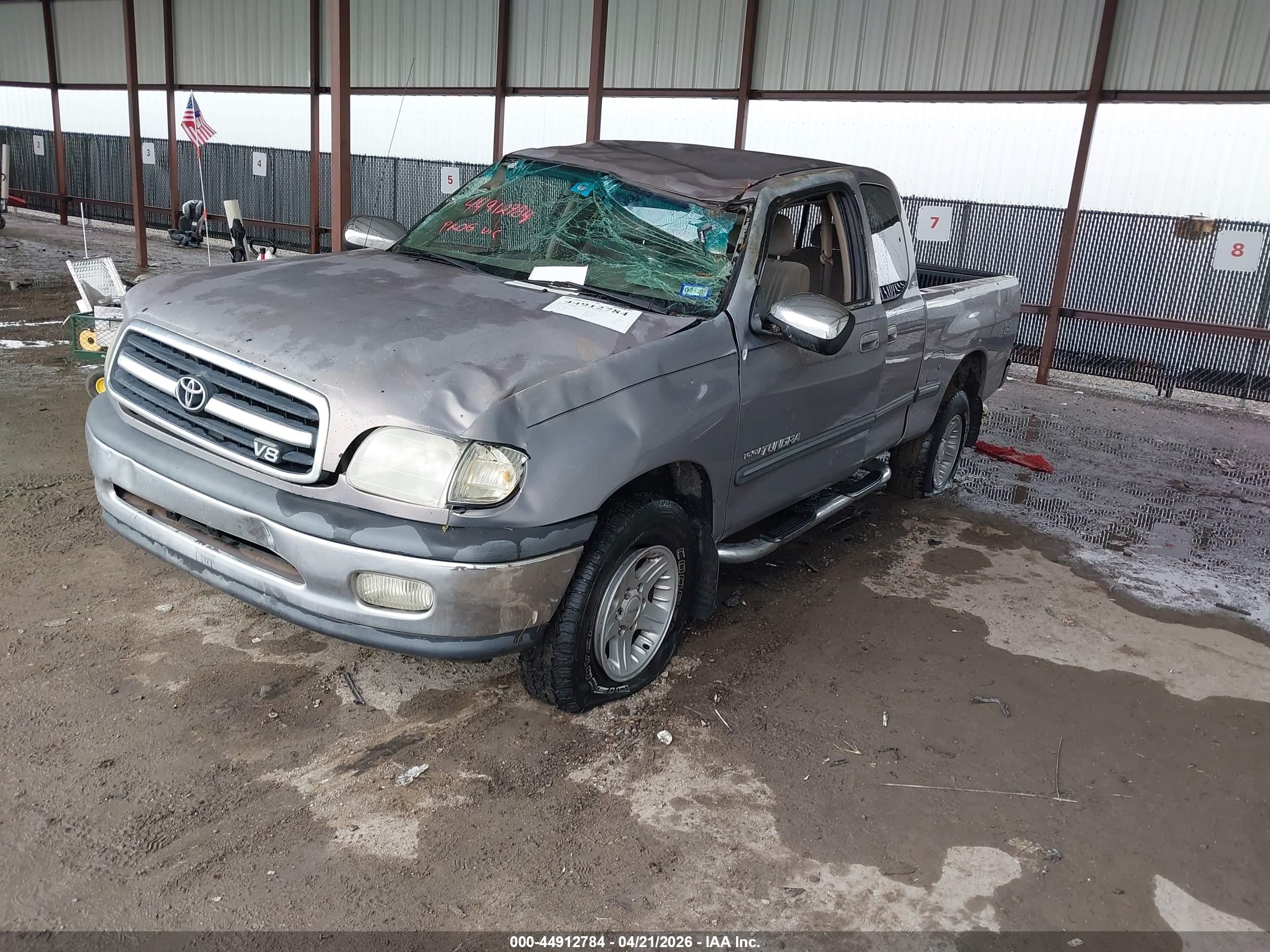 TOYOTA TUNDRA image 2