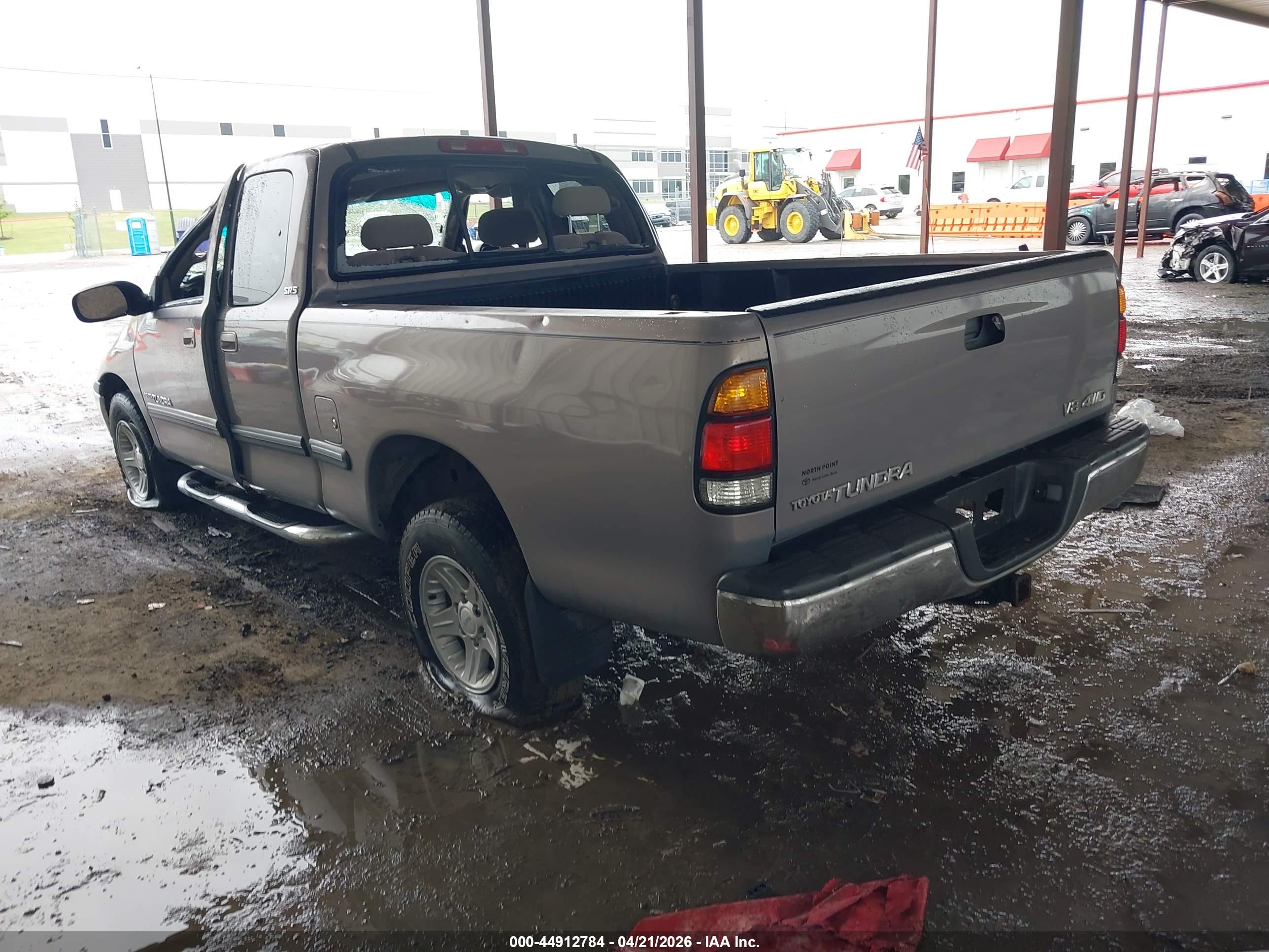 TOYOTA TUNDRA image 3