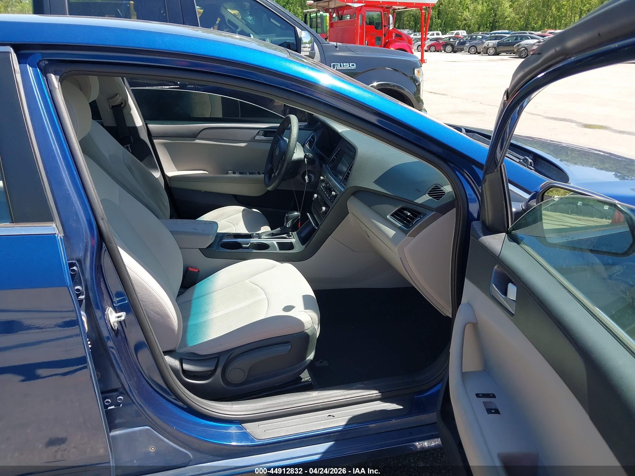 HYUNDAI SONATA image 5