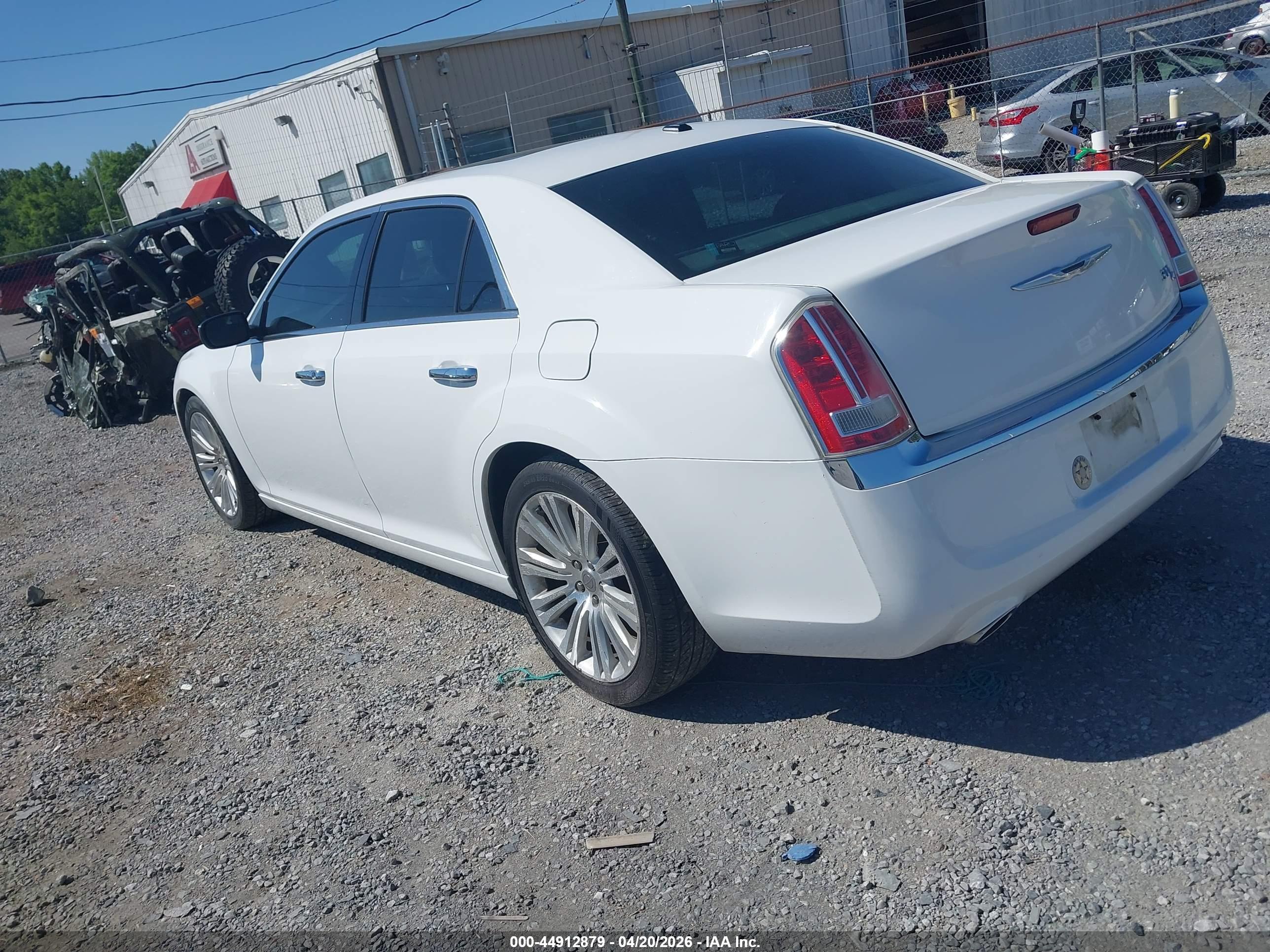 CHRYSLER 300C image 3
