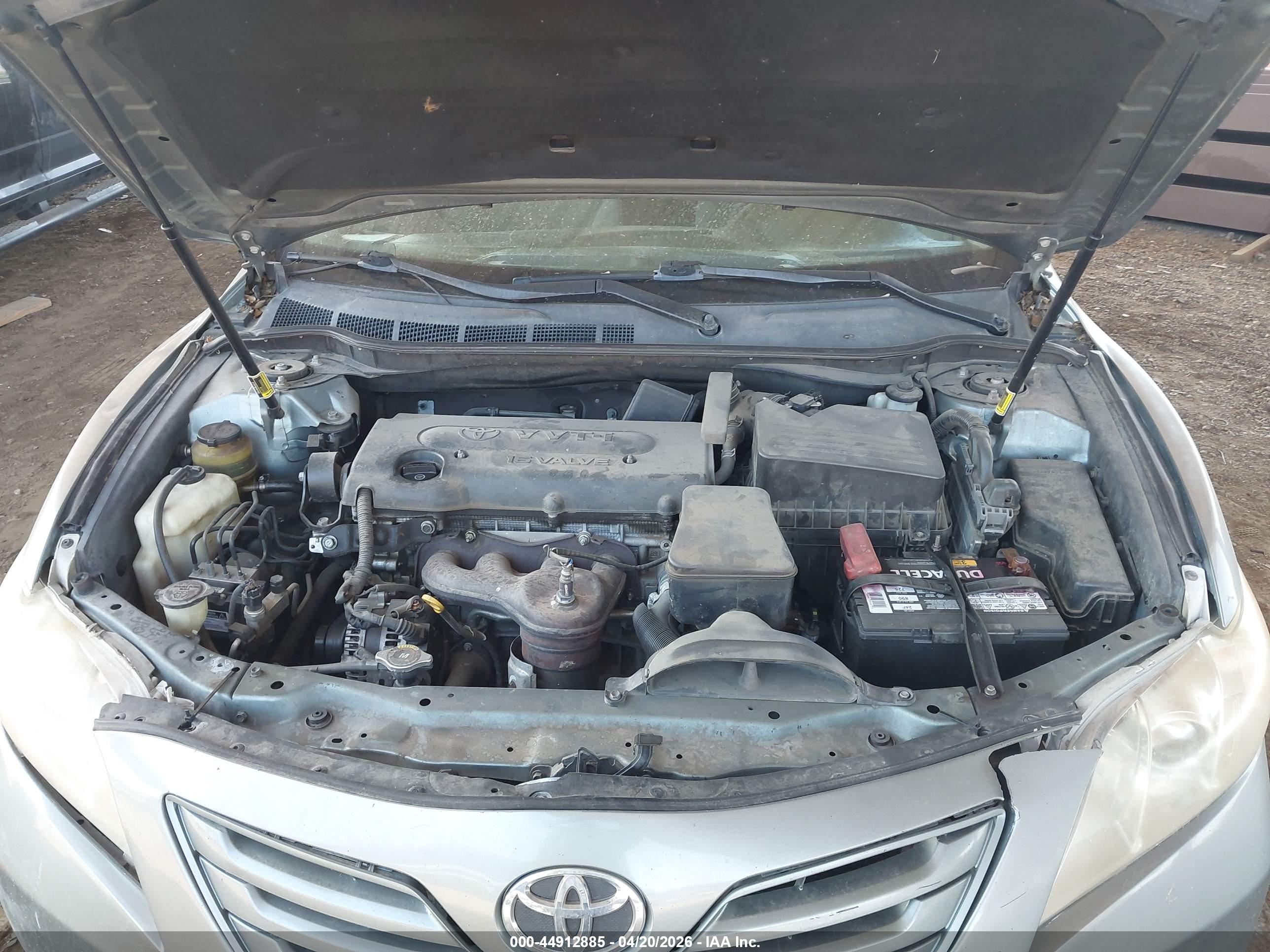 TOYOTA CAMRY image 10