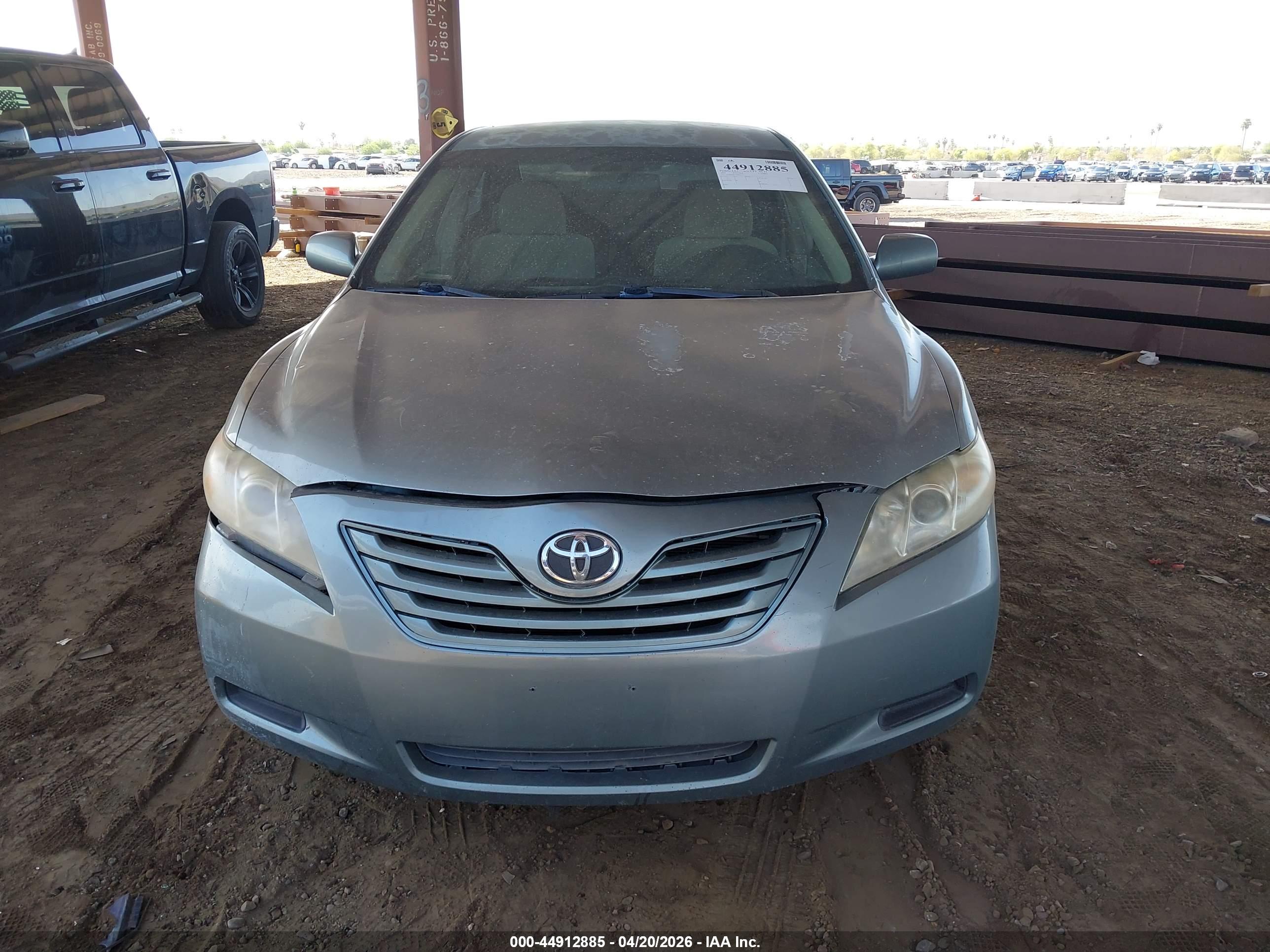 TOYOTA CAMRY image 6