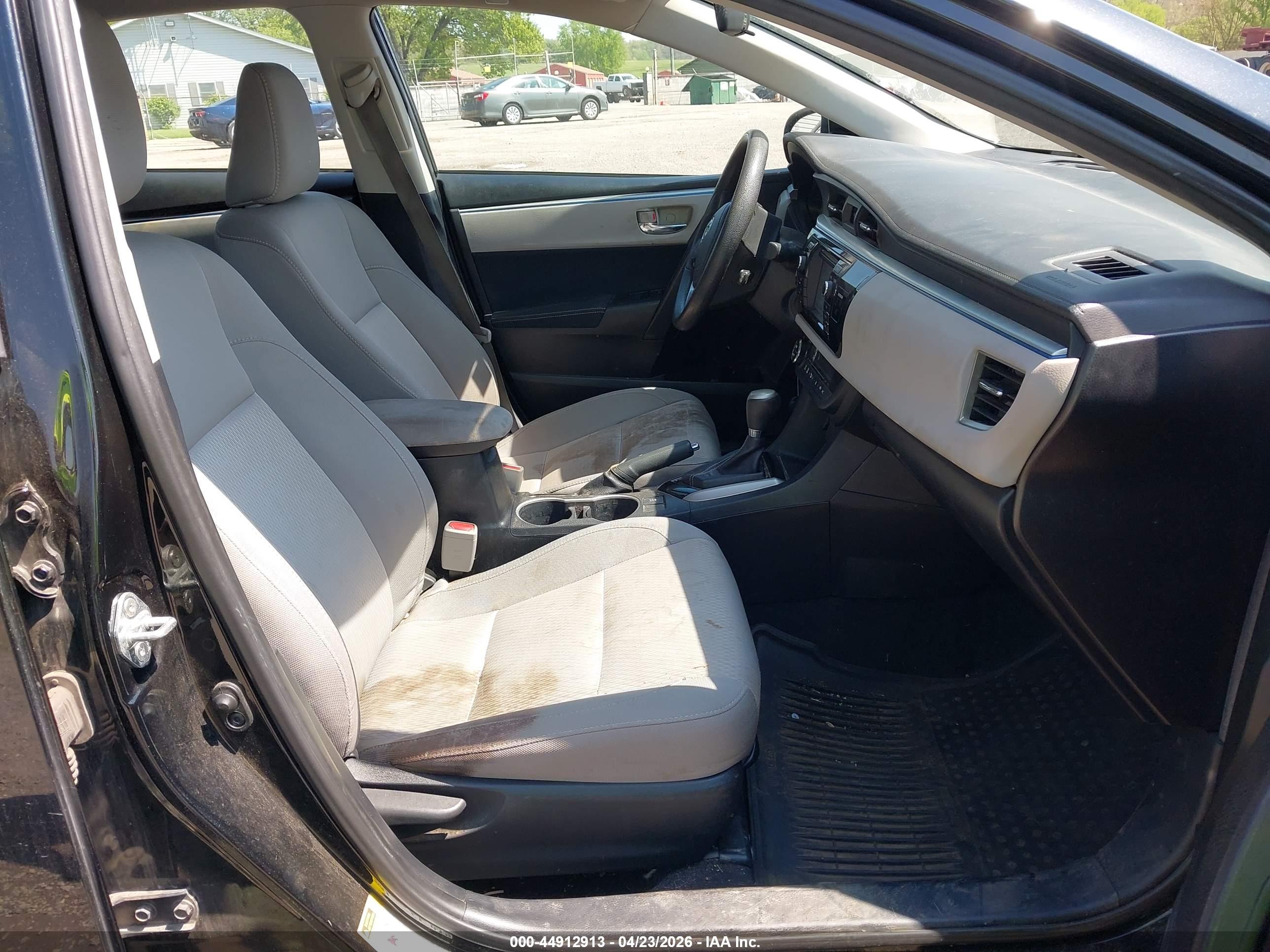 TOYOTA COROLLA image 5