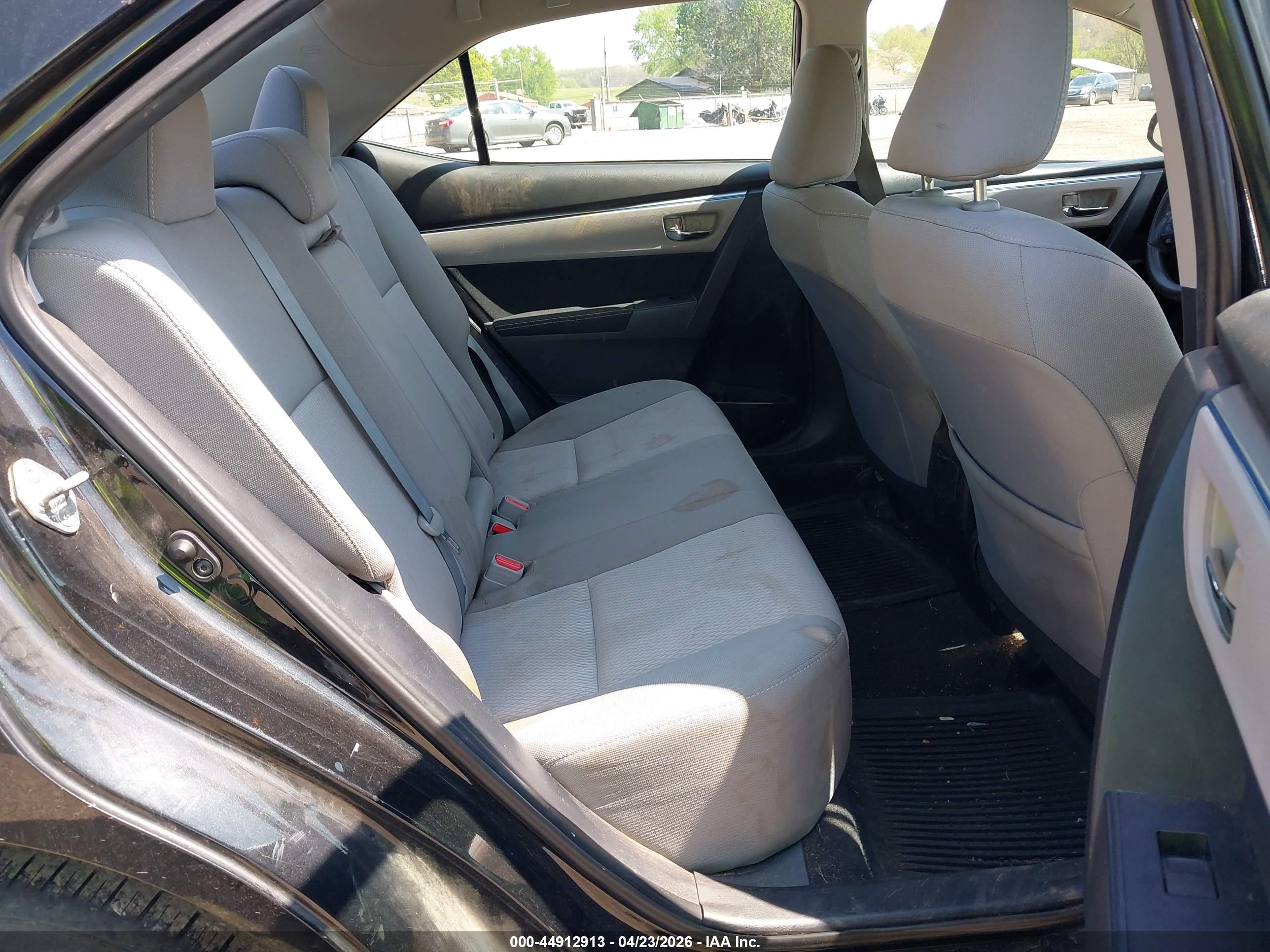 TOYOTA COROLLA image 8