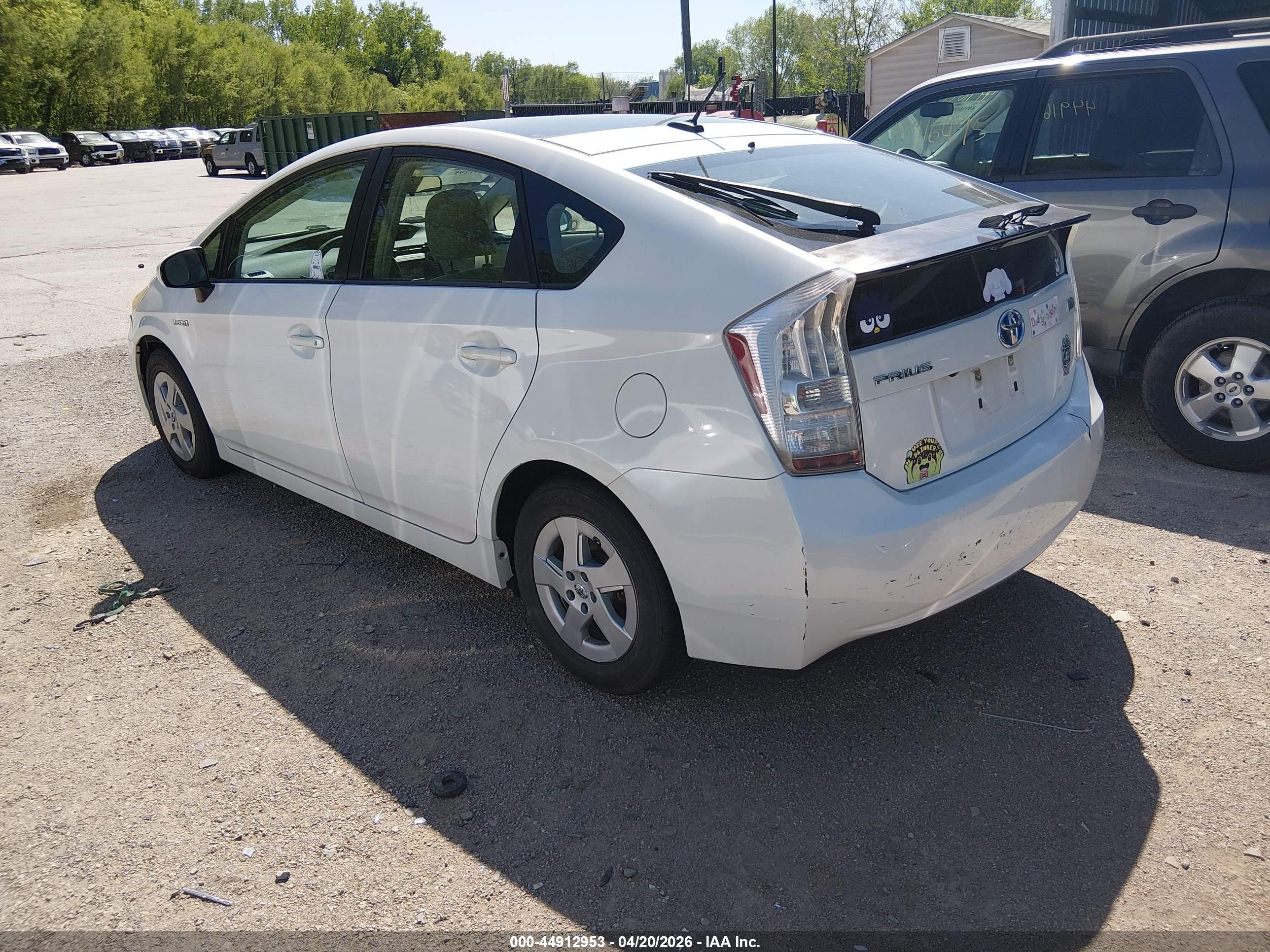TOYOTA PRIUS image 3
