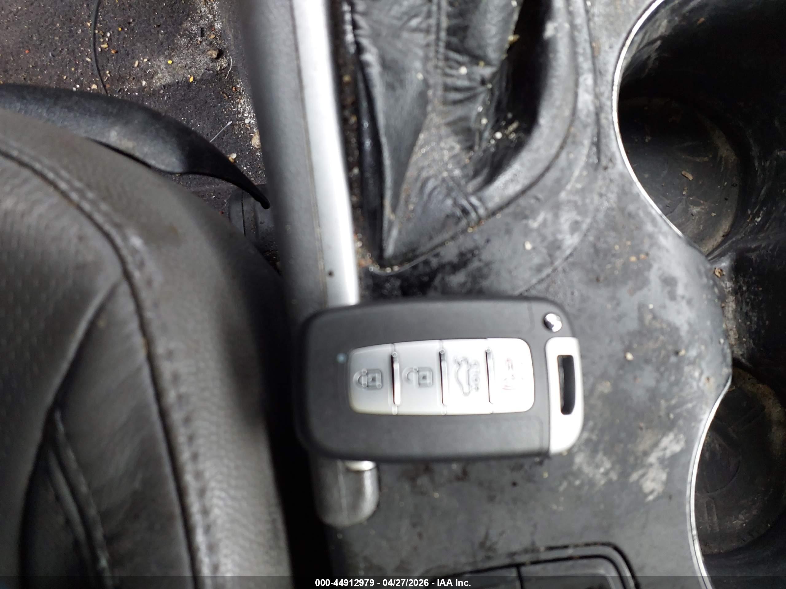 HYUNDAI SONATA image 11