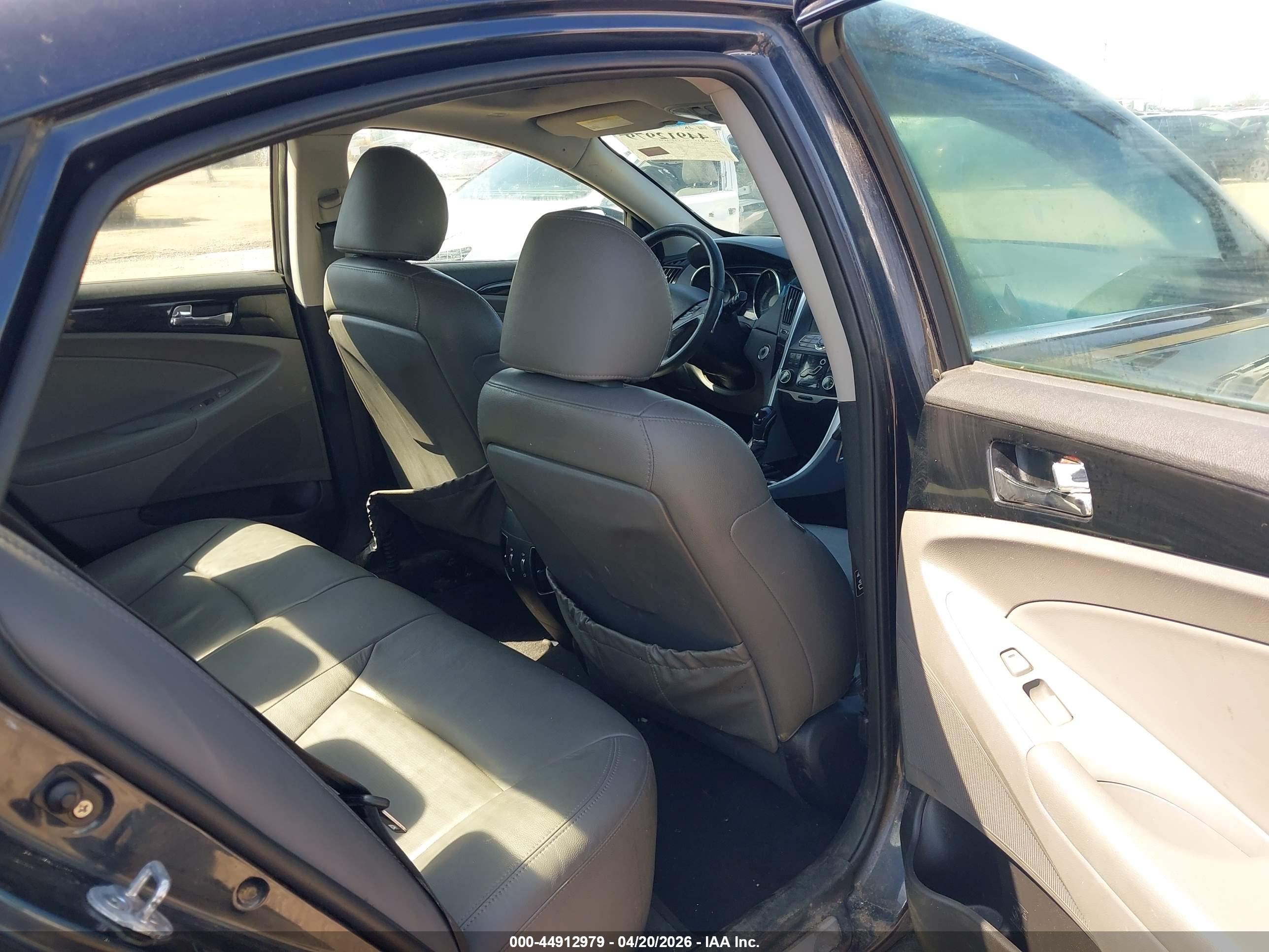 HYUNDAI SONATA image 8