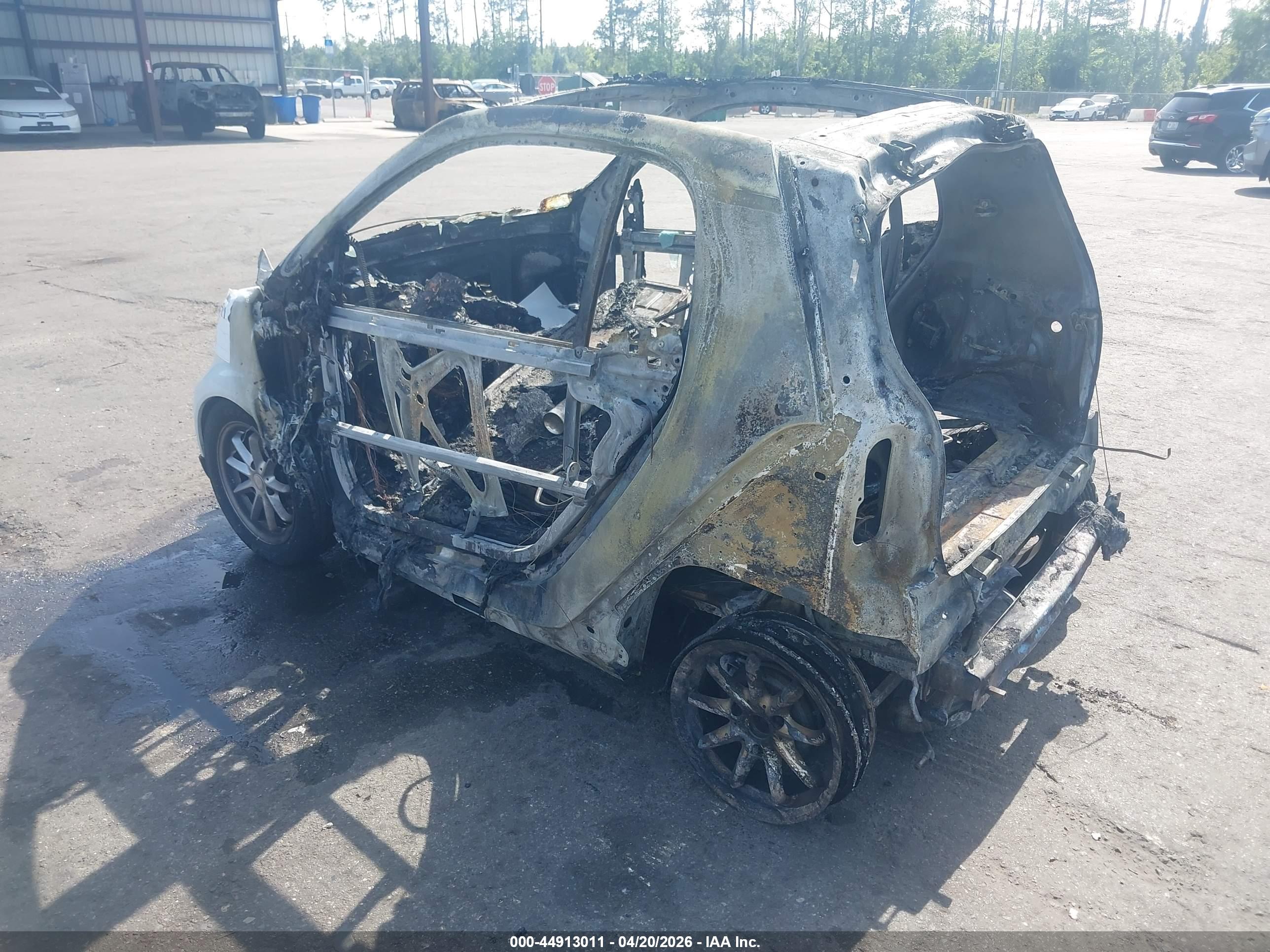 SMART FORTWO image 3