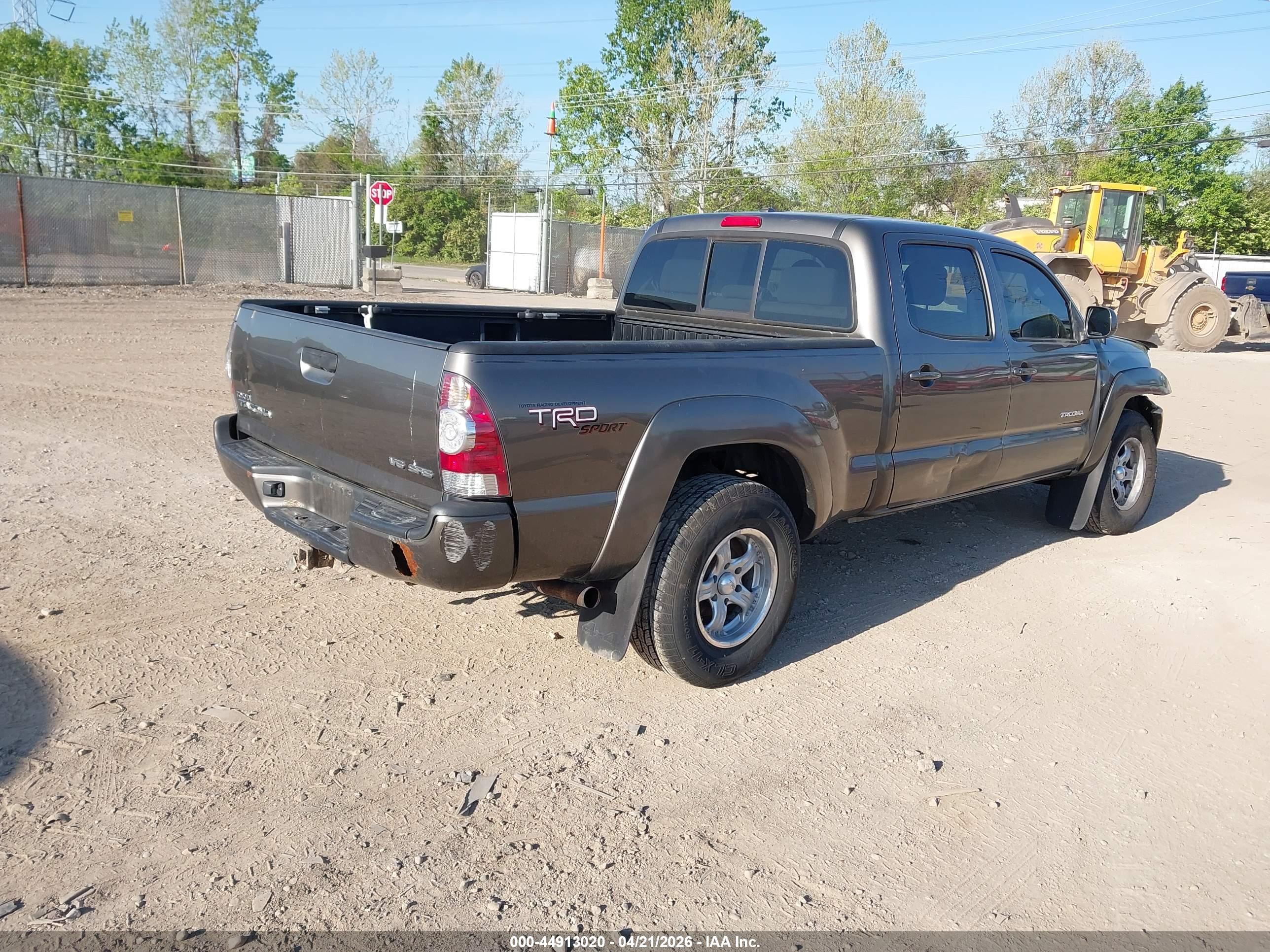 TOYOTA TACOMA image 4