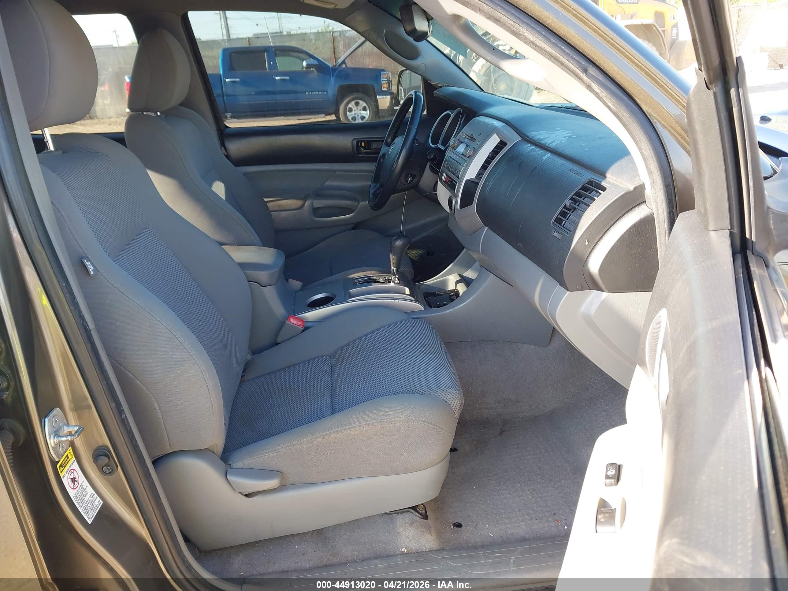 TOYOTA TACOMA image 5