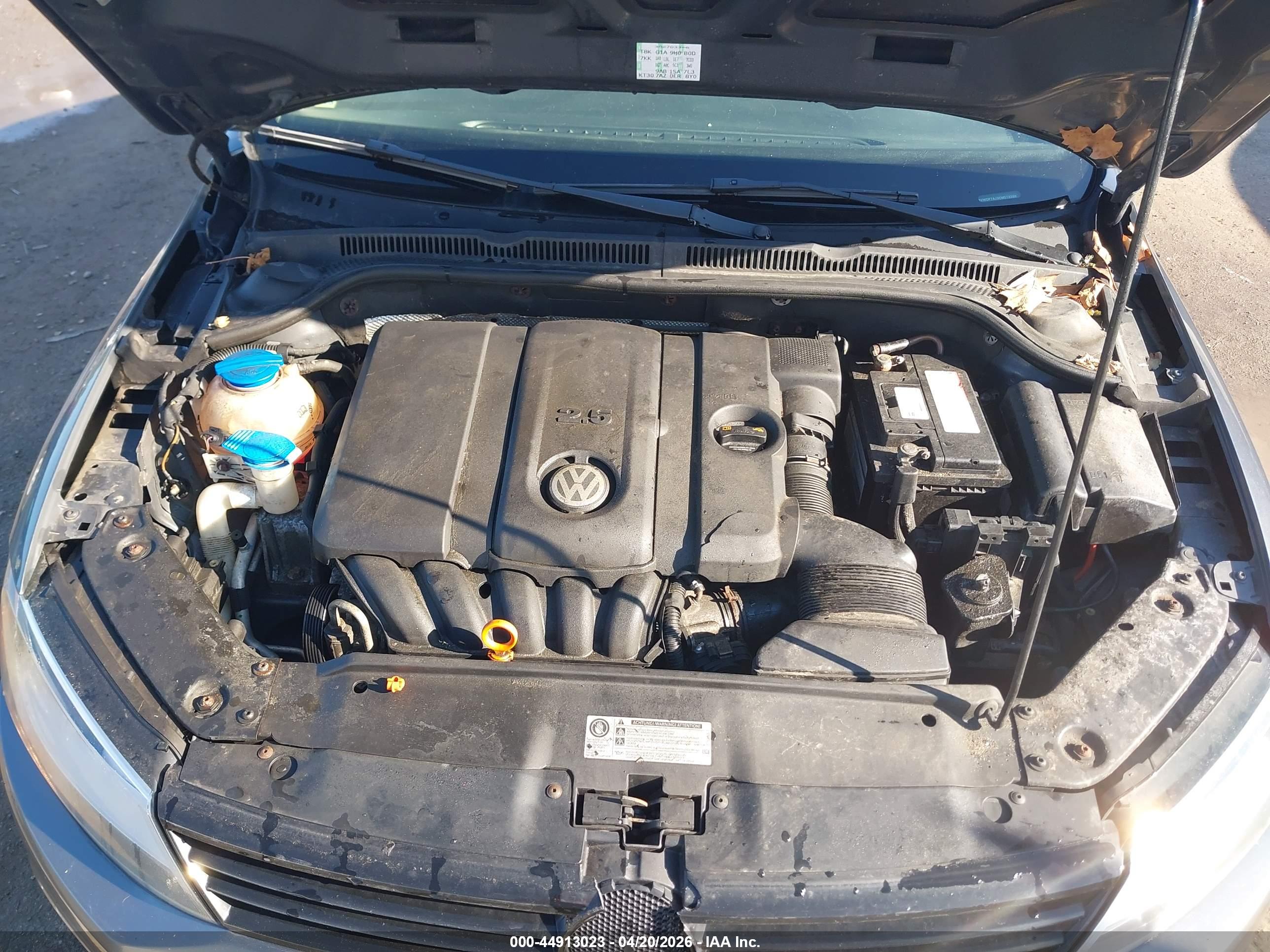 VOLKSWAGEN JETTA image 10