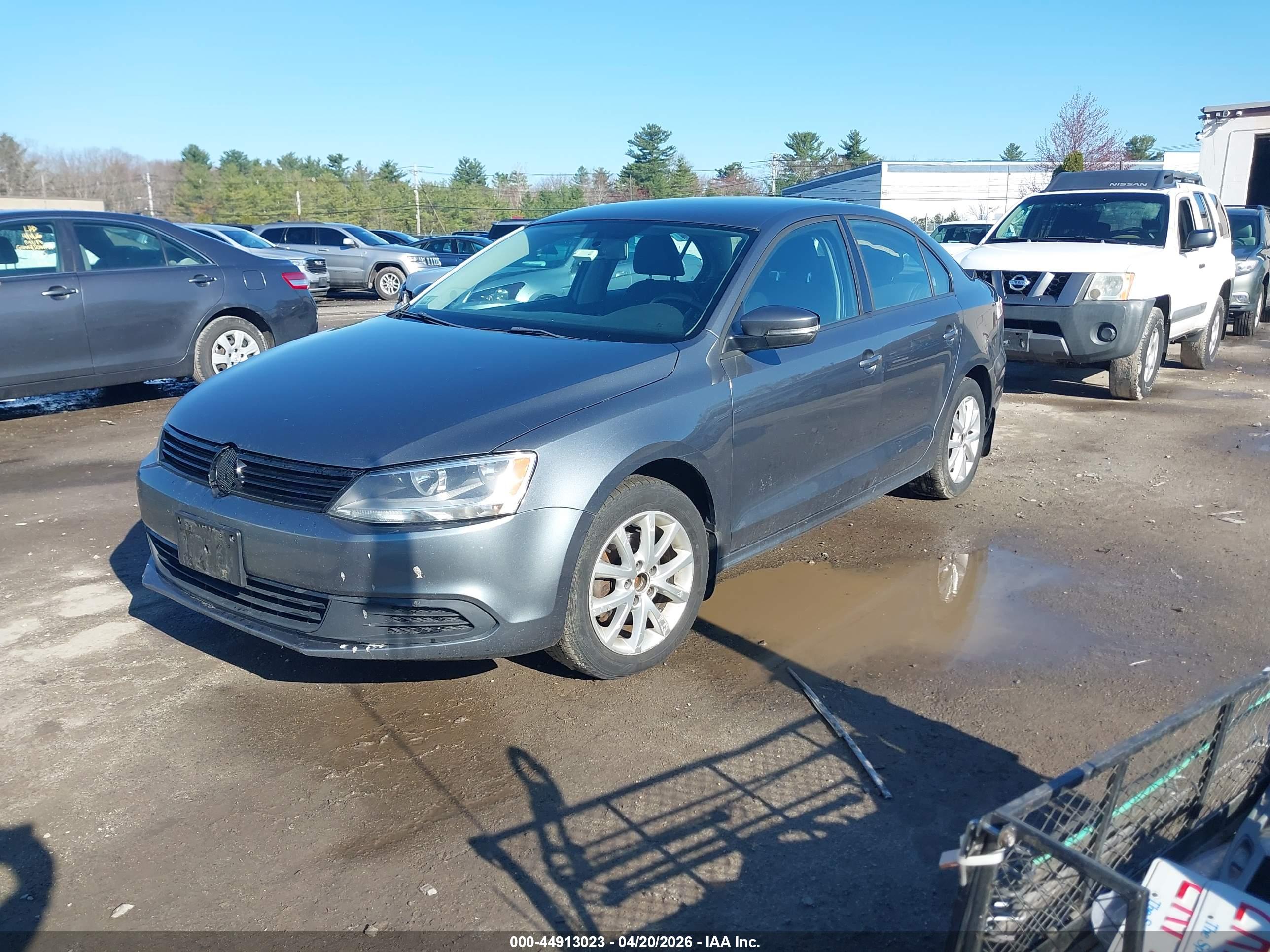 VOLKSWAGEN JETTA image 2