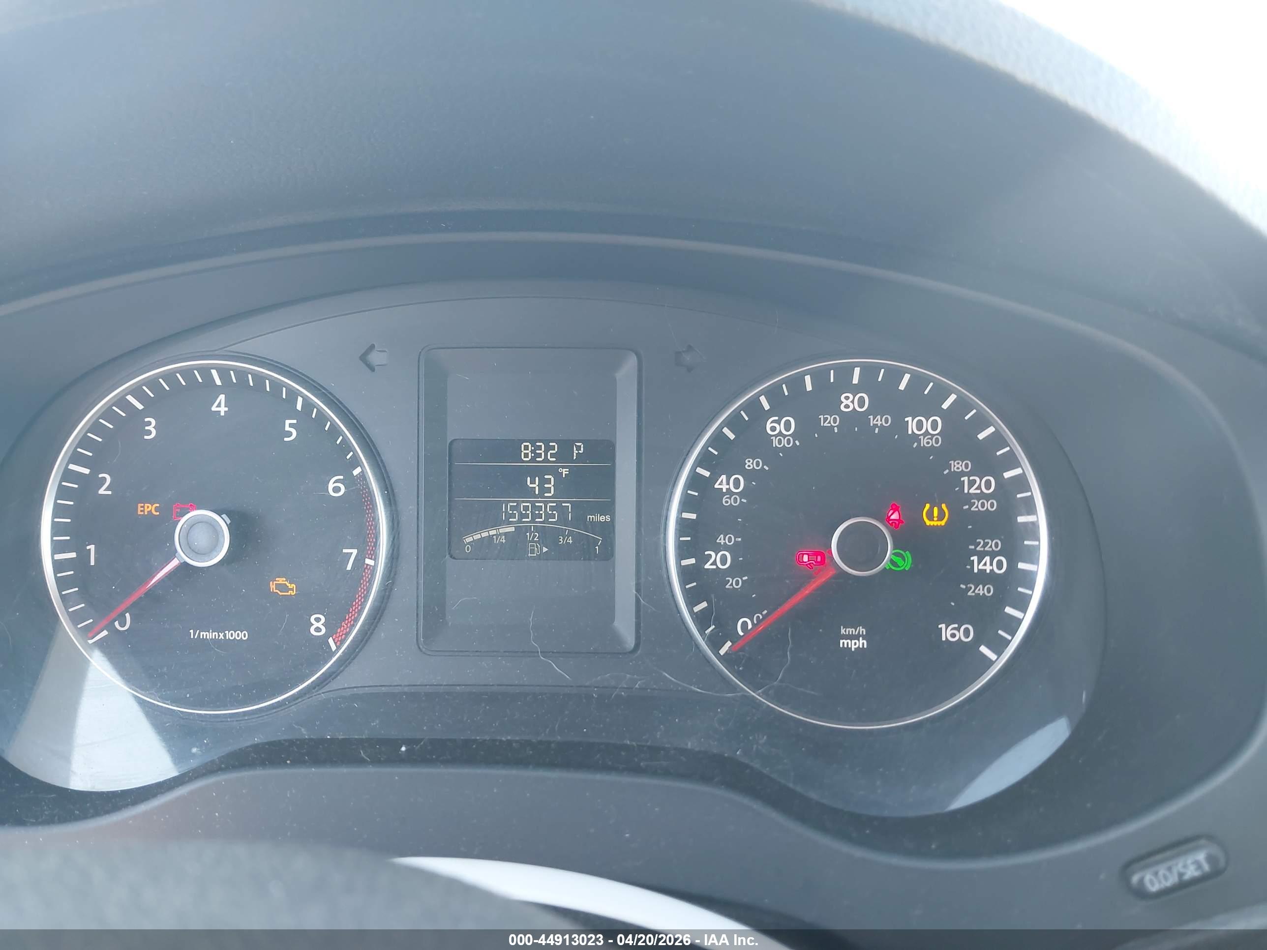 VOLKSWAGEN JETTA image 7