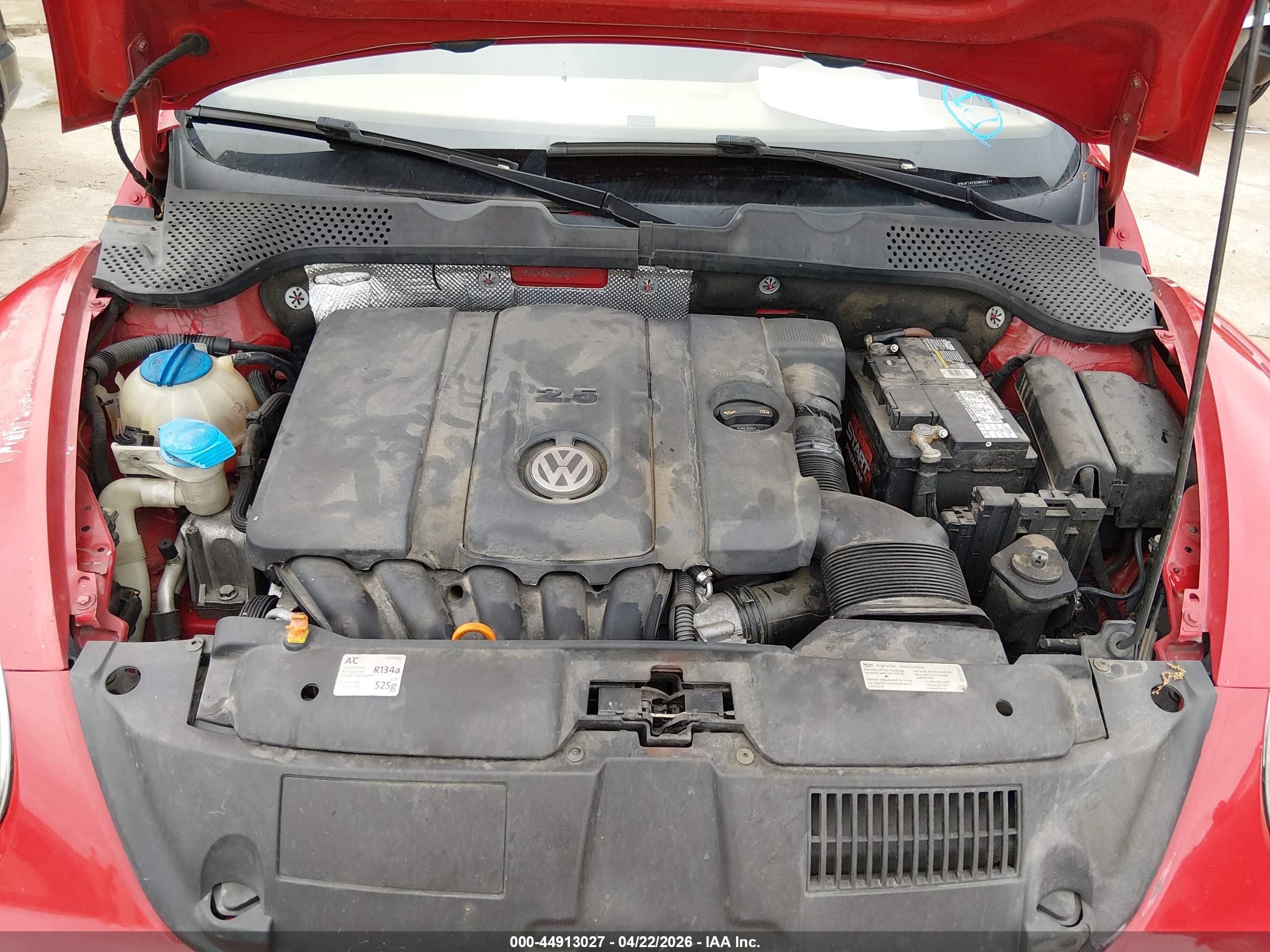 VOLKSWAGEN BEETLE image 10