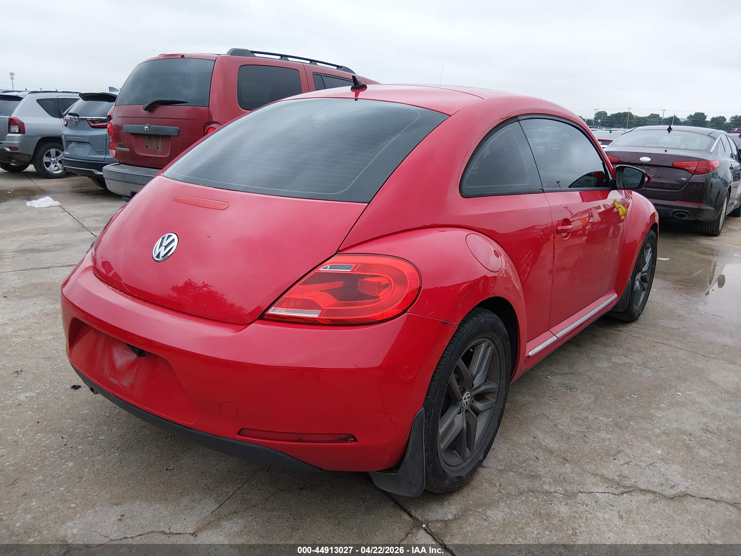 VOLKSWAGEN BEETLE image 4