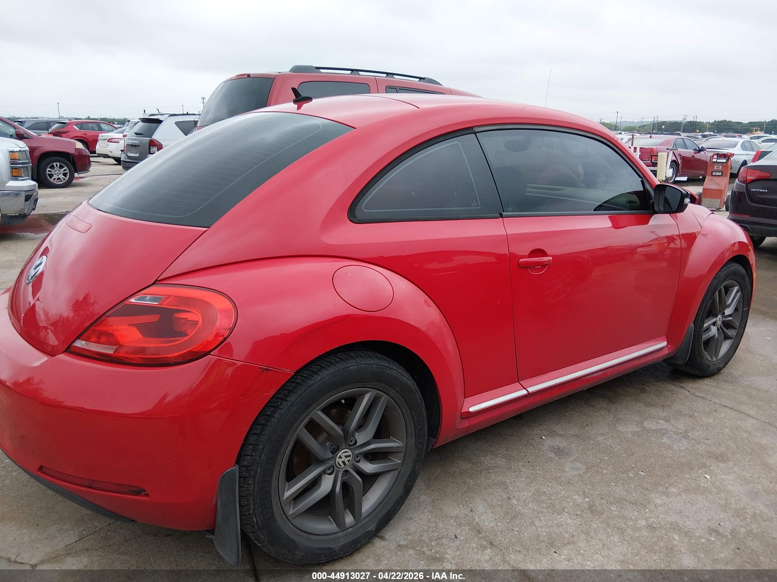 VOLKSWAGEN BEETLE image 6