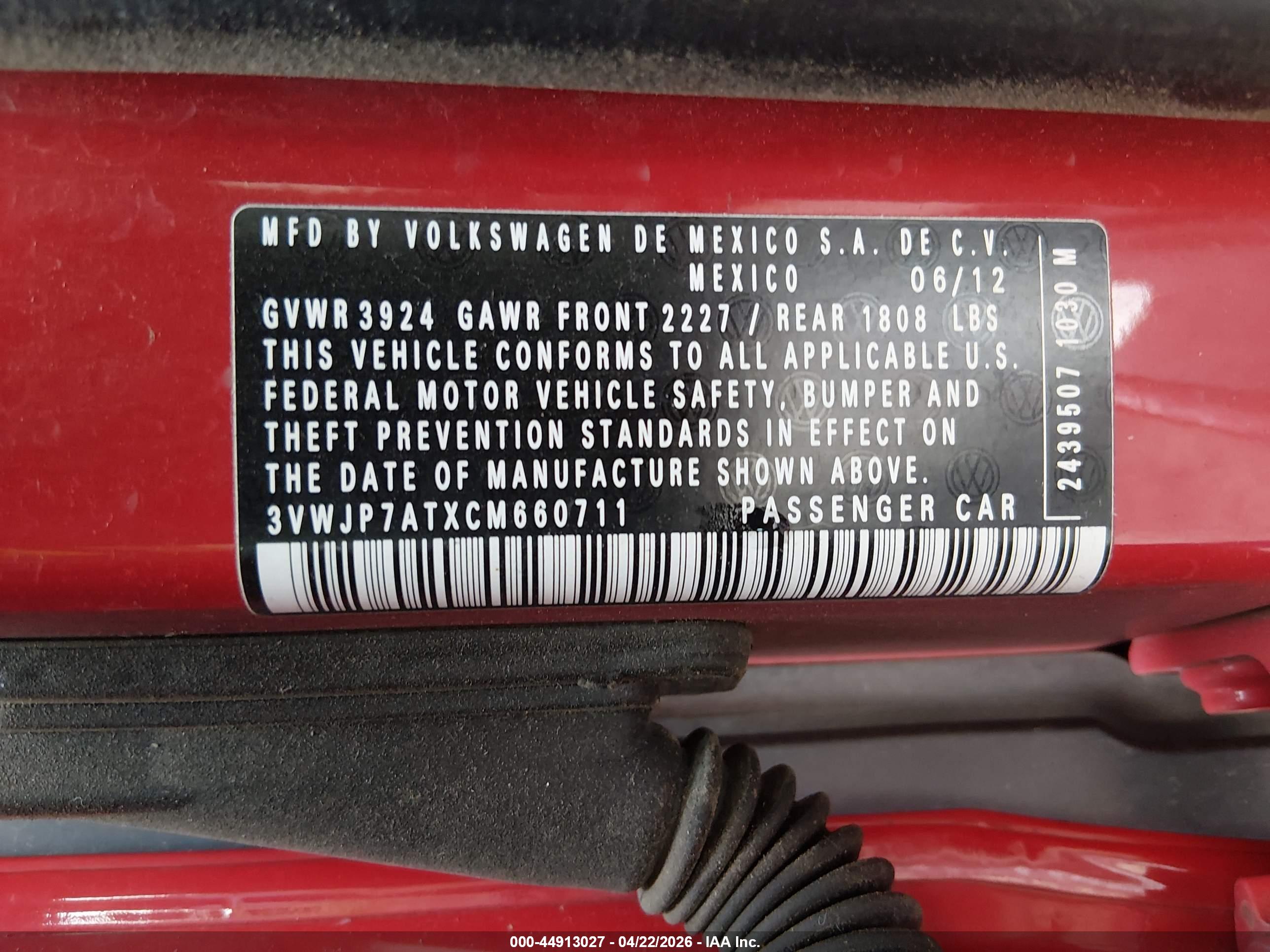 VOLKSWAGEN BEETLE image 9