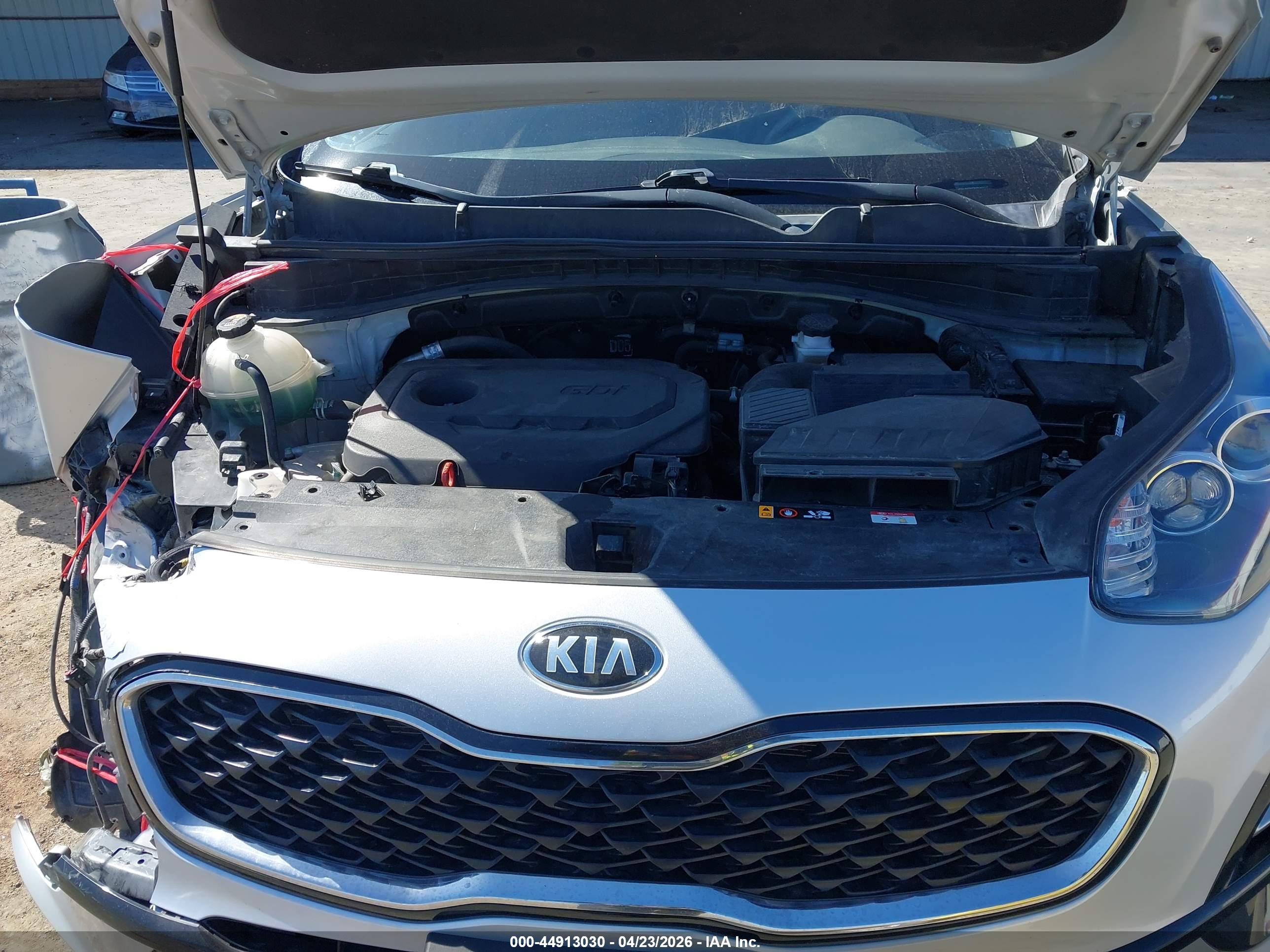 KIA SPORTAGE image 10