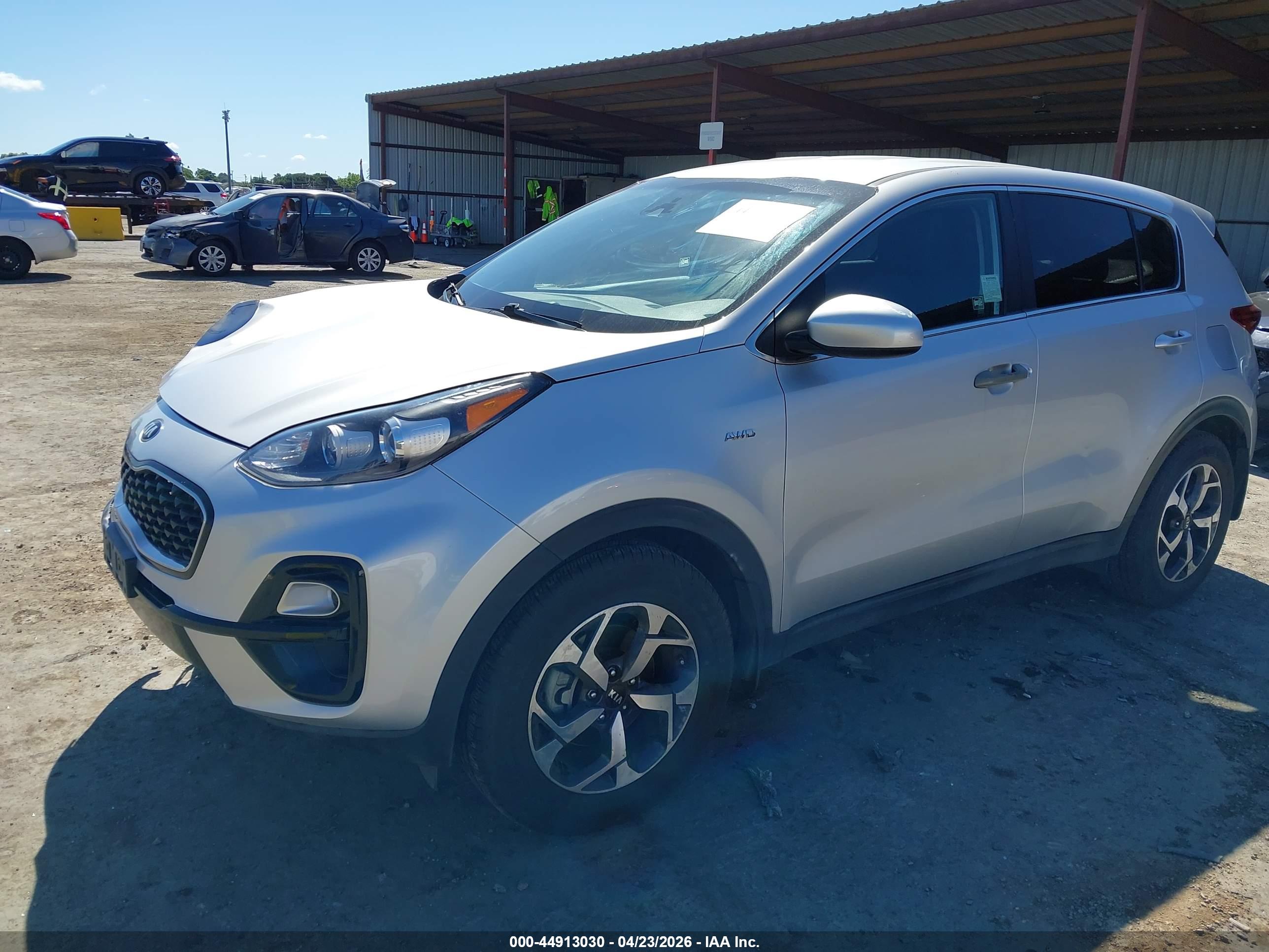 KIA SPORTAGE image 2