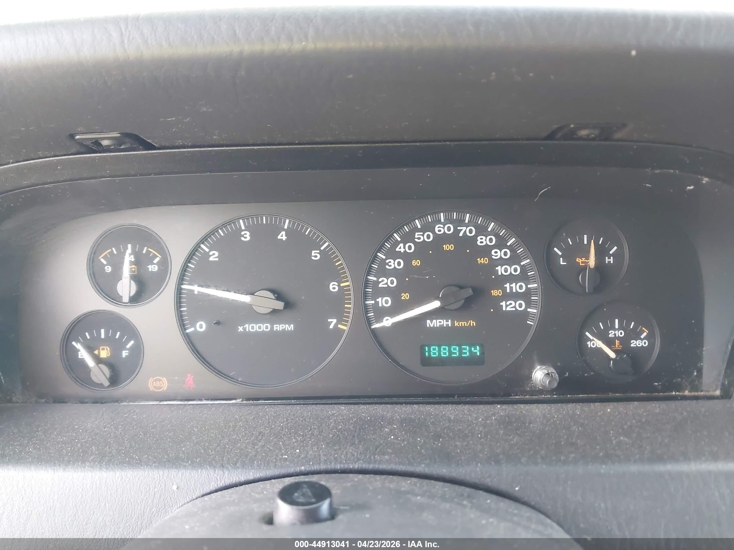 JEEP GRAND image 7