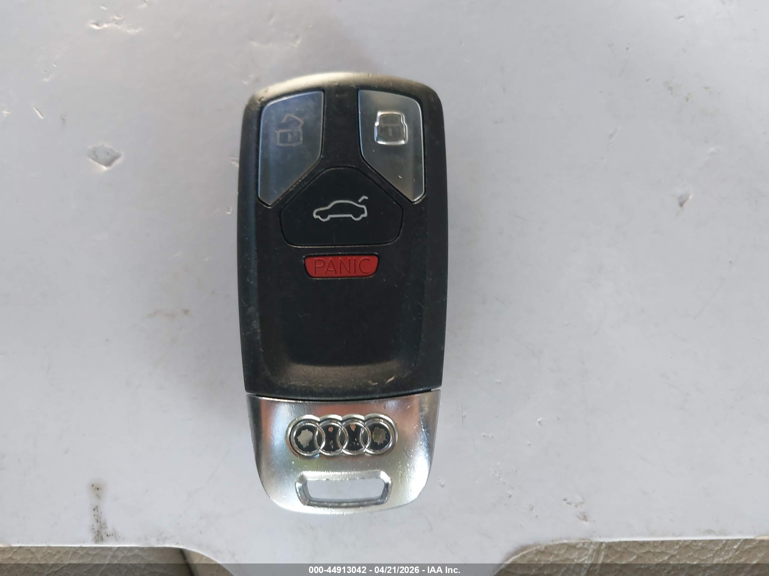 AUDI A4 image 11