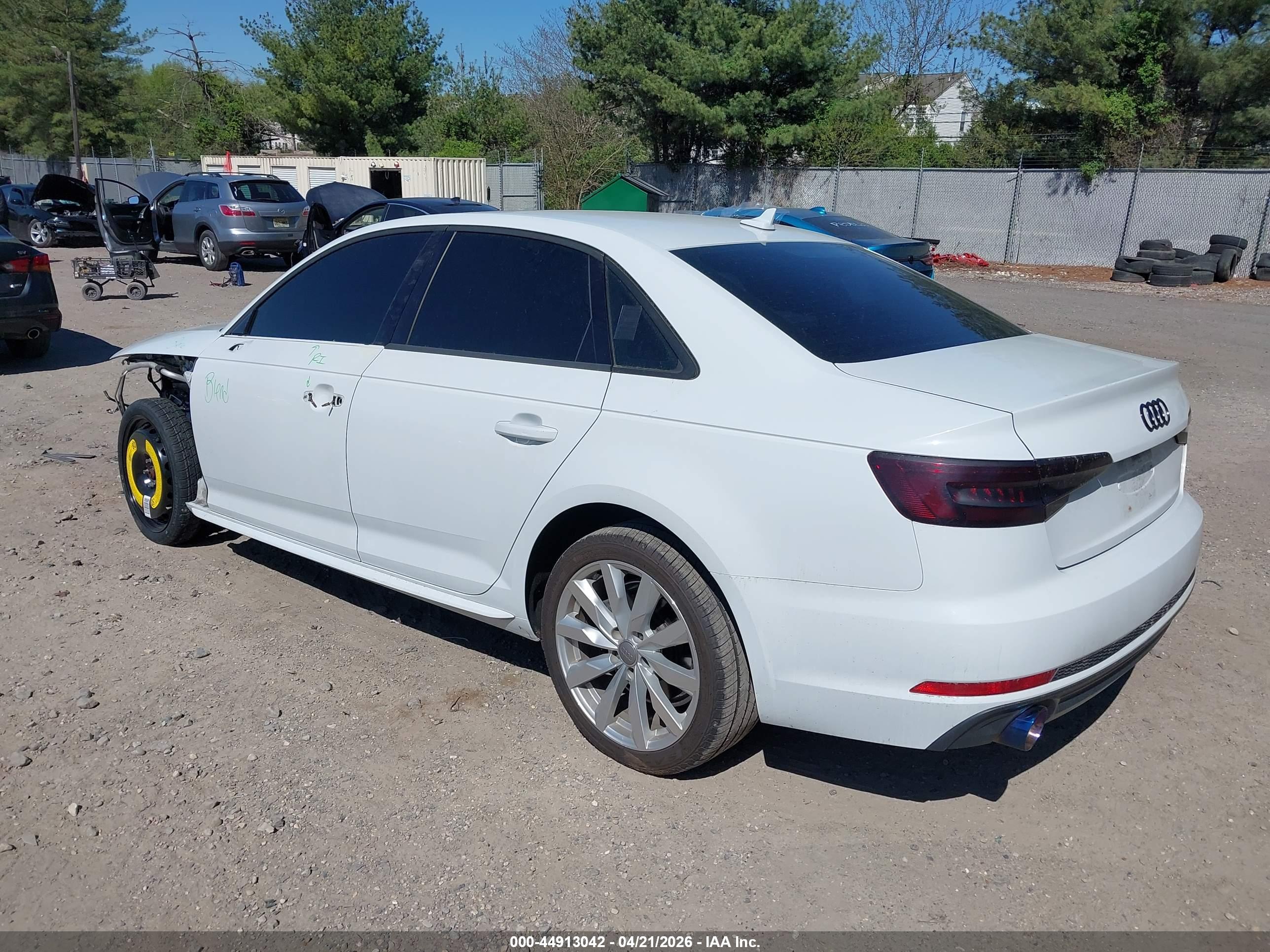 AUDI A4 image 3