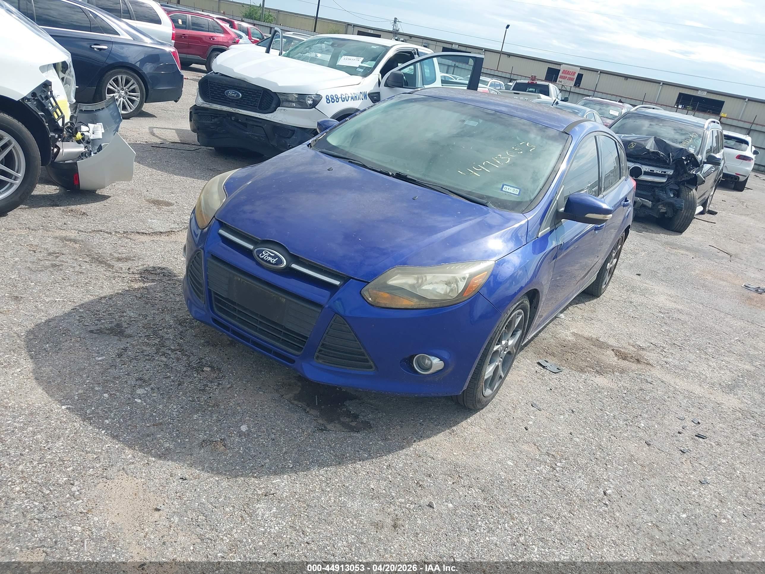 FORD FOCUS image 2