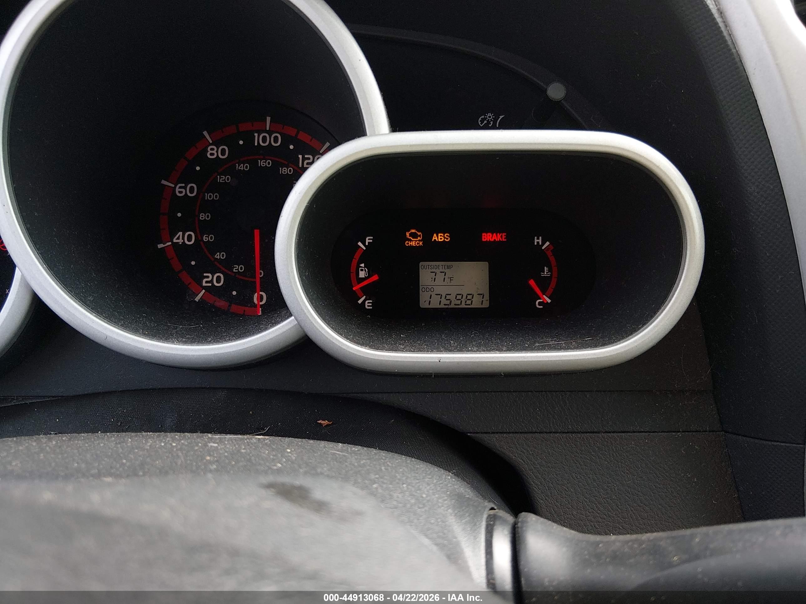 TOYOTA MATRIX image 7